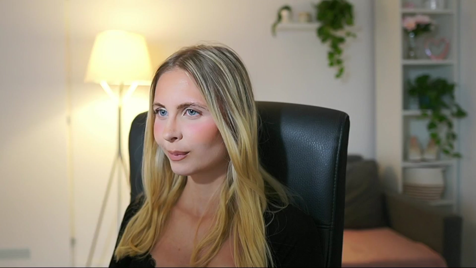 Gallery image thumbnail from Catecrago_'s myfreecams stream on, 07/29/2025, 16:55 image 8 of 20