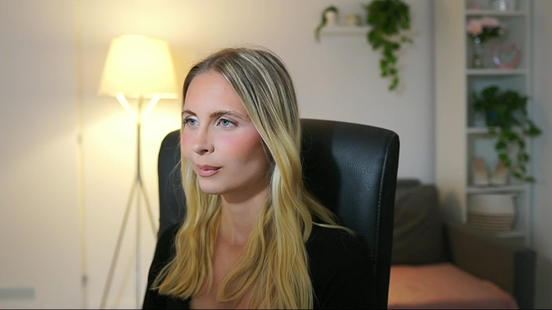 Gallery image thumbnail from Catecrago_'s myfreecams stream on, 07/29/2025, 16:55 image 17 of 20