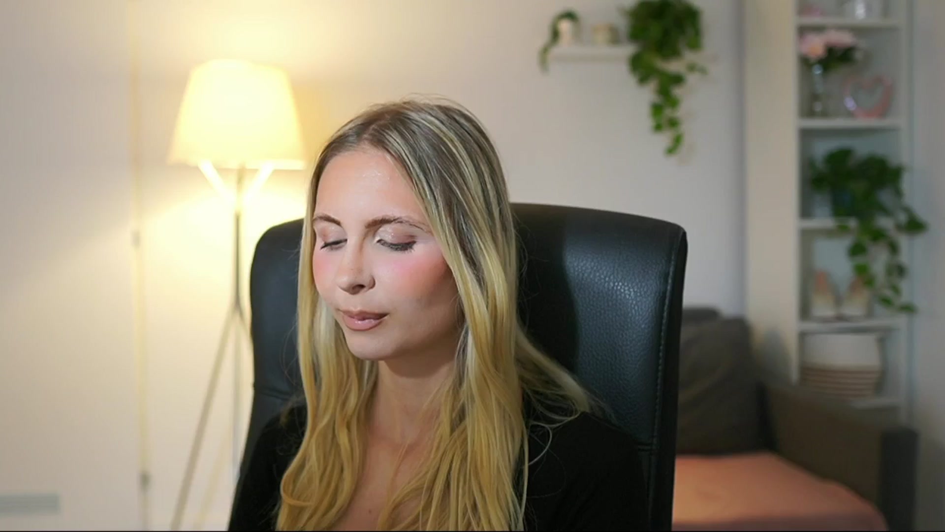 Gallery image thumbnail from Catecrago_'s myfreecams stream on, 07/29/2025, 16:55 image 9 of 20