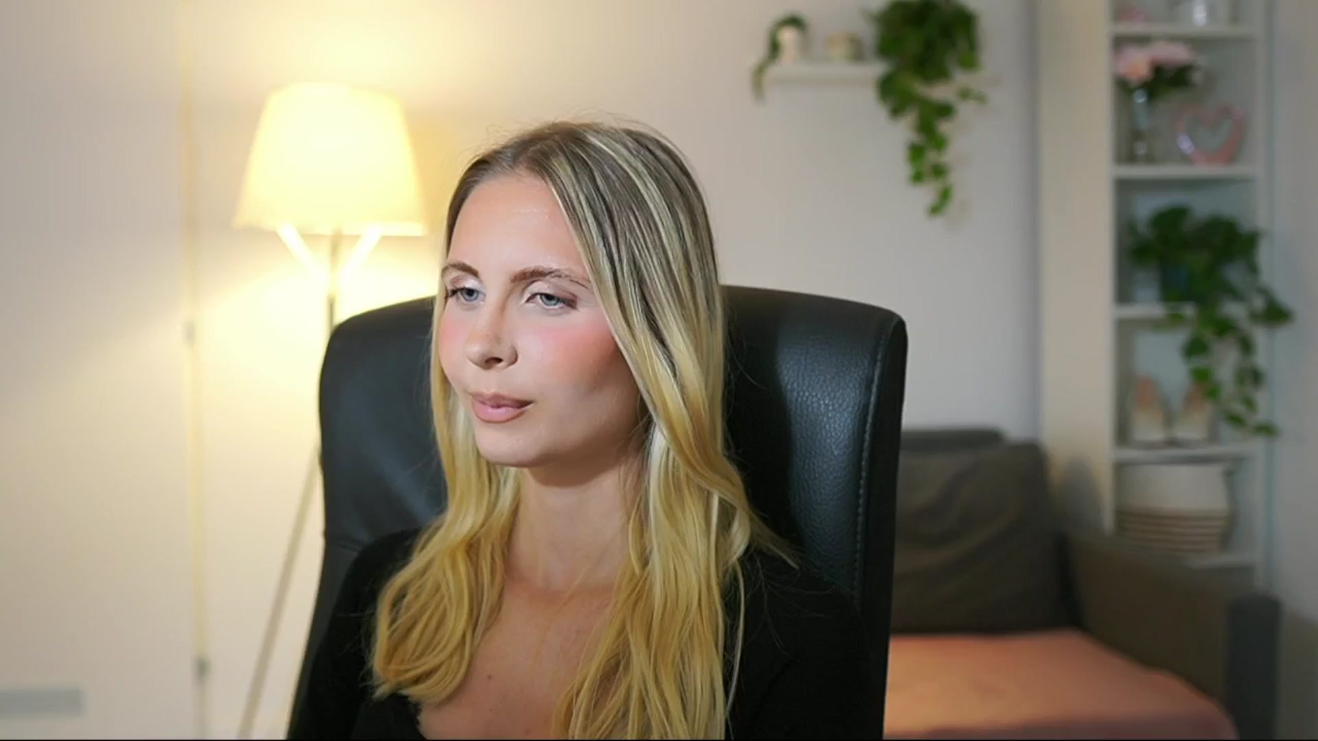 Gallery image thumbnail from Catecrago_'s myfreecams stream on, 07/29/2025, 16:55 image 19 of 20