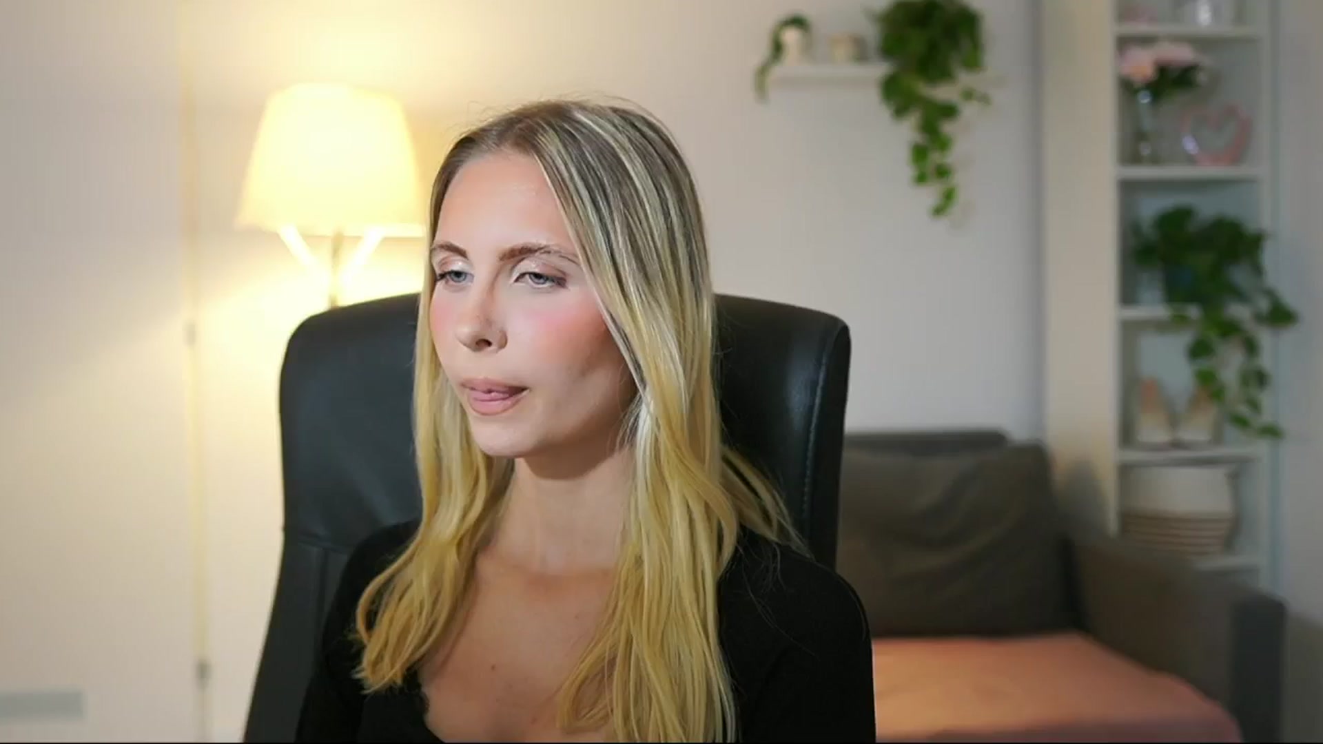 Gallery image thumbnail from Catecrago_'s myfreecams stream on, 07/29/2025, 16:55 image 15 of 20