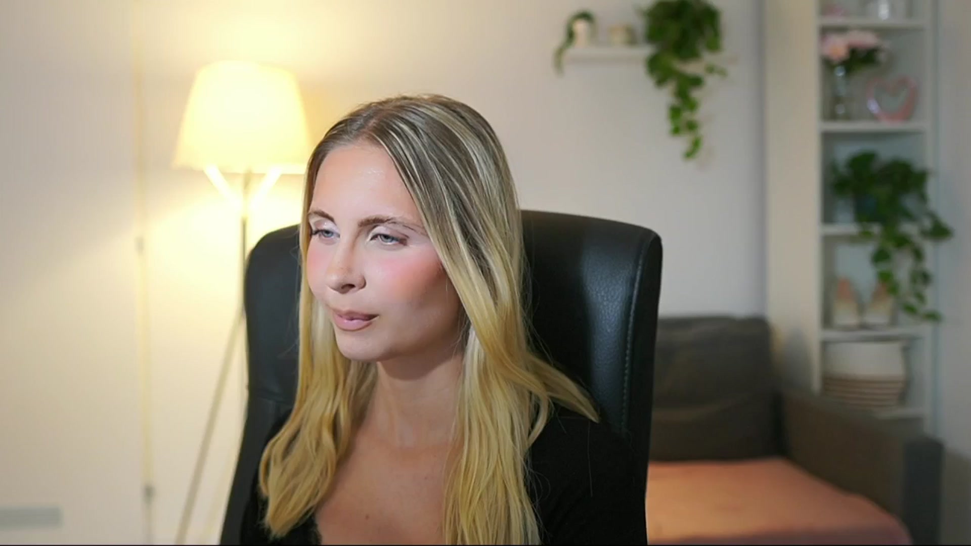 Gallery image thumbnail from Catecrago_'s myfreecams stream on, 07/29/2025, 17:54 image 12 of 20