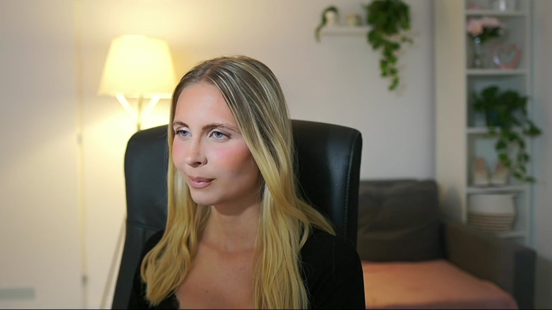 Gallery image thumbnail from Catecrago_'s myfreecams stream on, 07/29/2025, 17:54 image 14 of 20