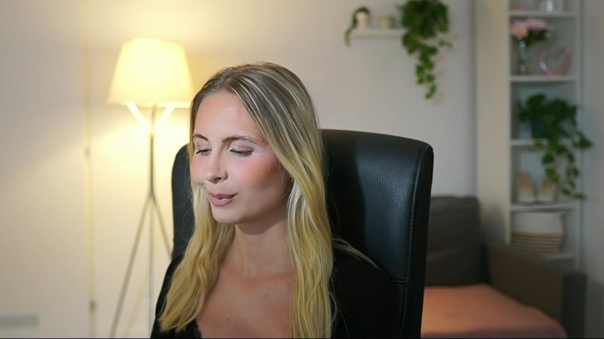 Gallery image thumbnail from Catecrago_'s myfreecams stream on, 07/29/2025, 17:54 image 1 of 20