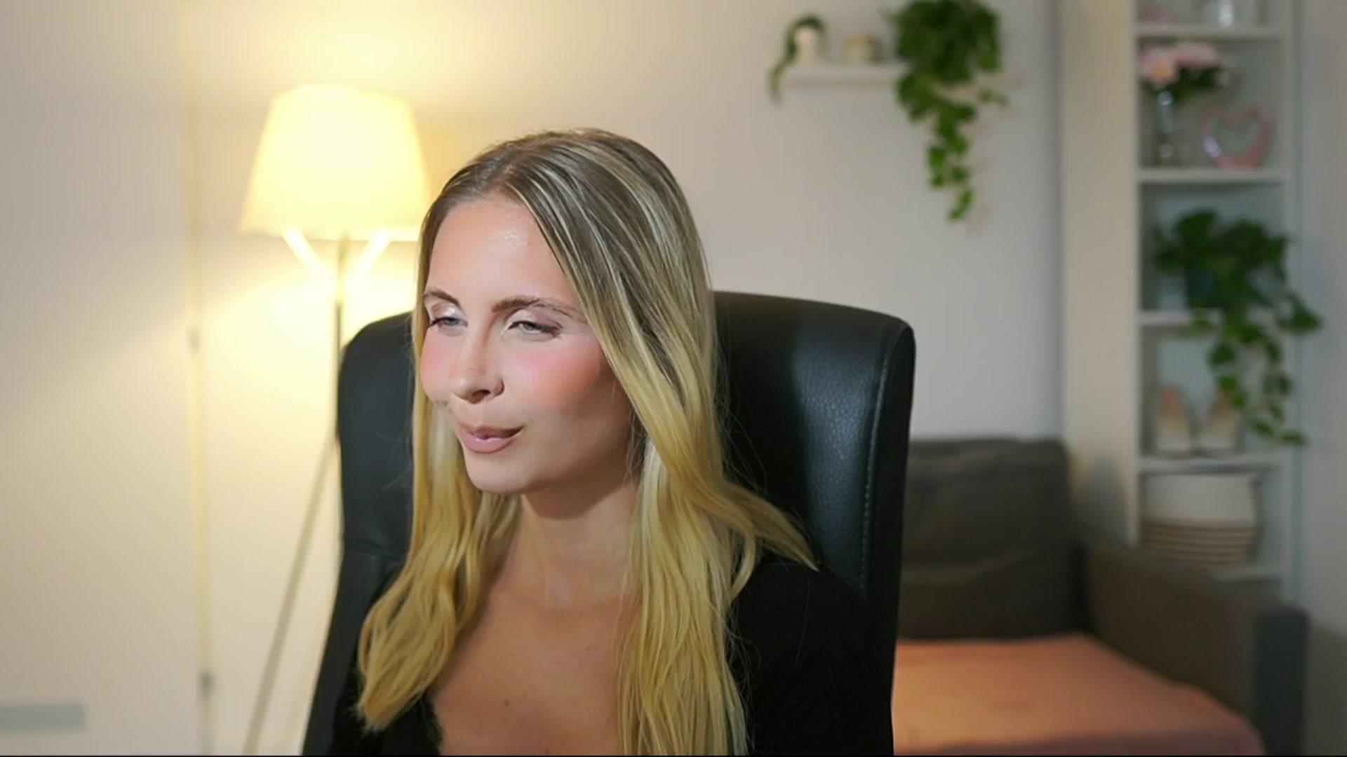 Gallery image thumbnail from Catecrago_'s myfreecams stream on, 07/29/2025, 17:54 image 9 of 20