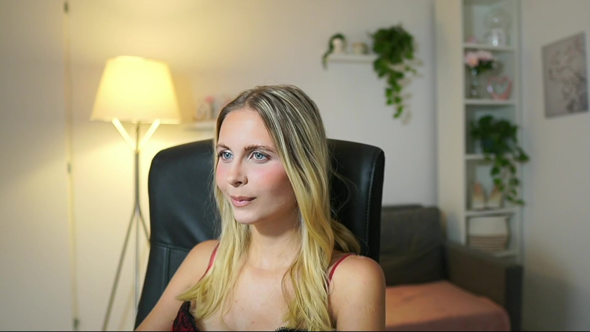 Gallery image thumbnail from Catecrago_'s myfreecams stream on, 07/30/2025, 11:33 image 18 of 20