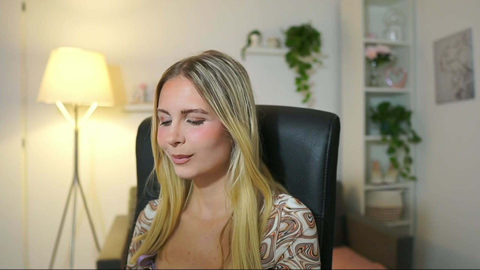 Gallery image thumbnail from Catecrago_'s myfreecams stream on, 07/31/2025, 08:16 image 18 of 20