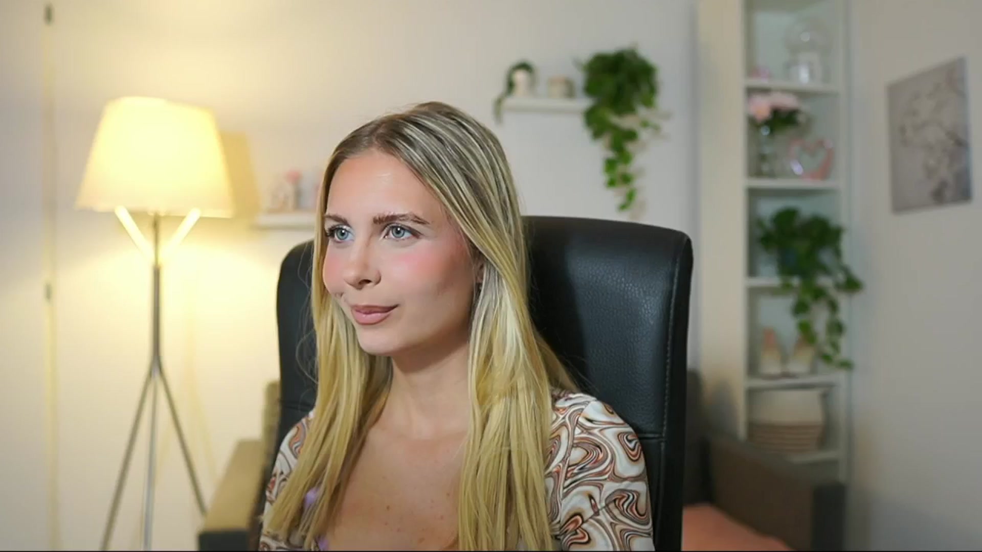 Gallery image thumbnail from Catecrago_'s myfreecams stream on, 07/31/2025, 08:16 image 3 of 20