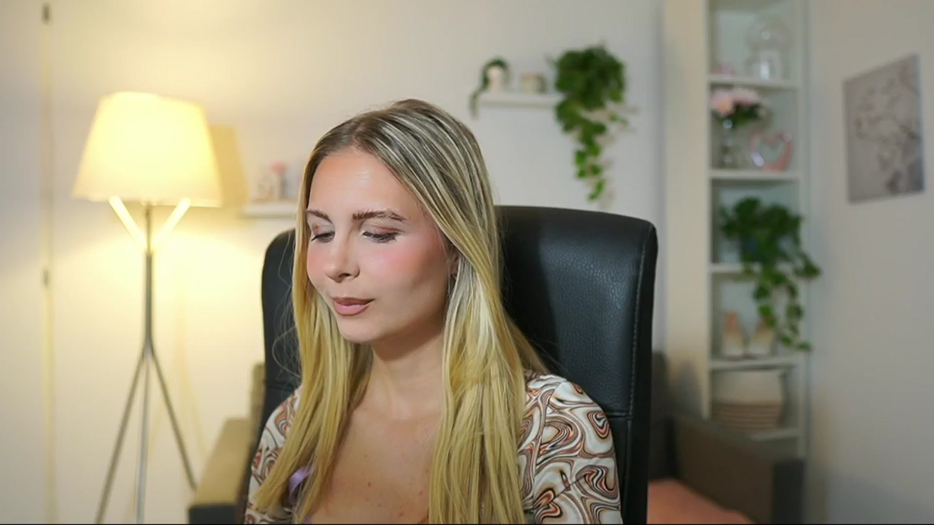 Gallery image thumbnail from Catecrago_'s myfreecams stream on, 07/31/2025, 08:16 image 5 of 20