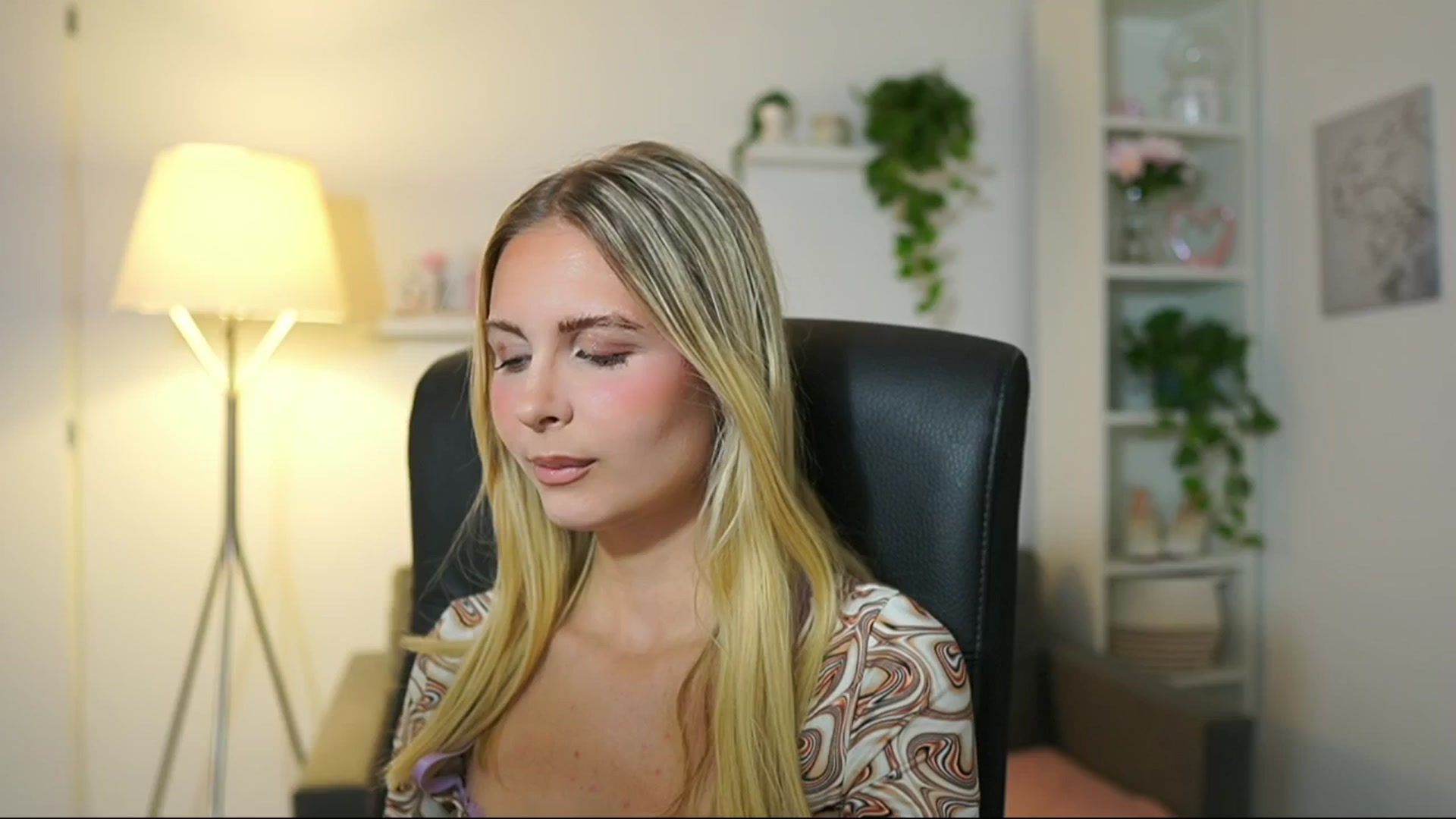 Gallery image thumbnail from Catecrago_'s myfreecams stream on, 07/31/2025, 08:16 image 15 of 20