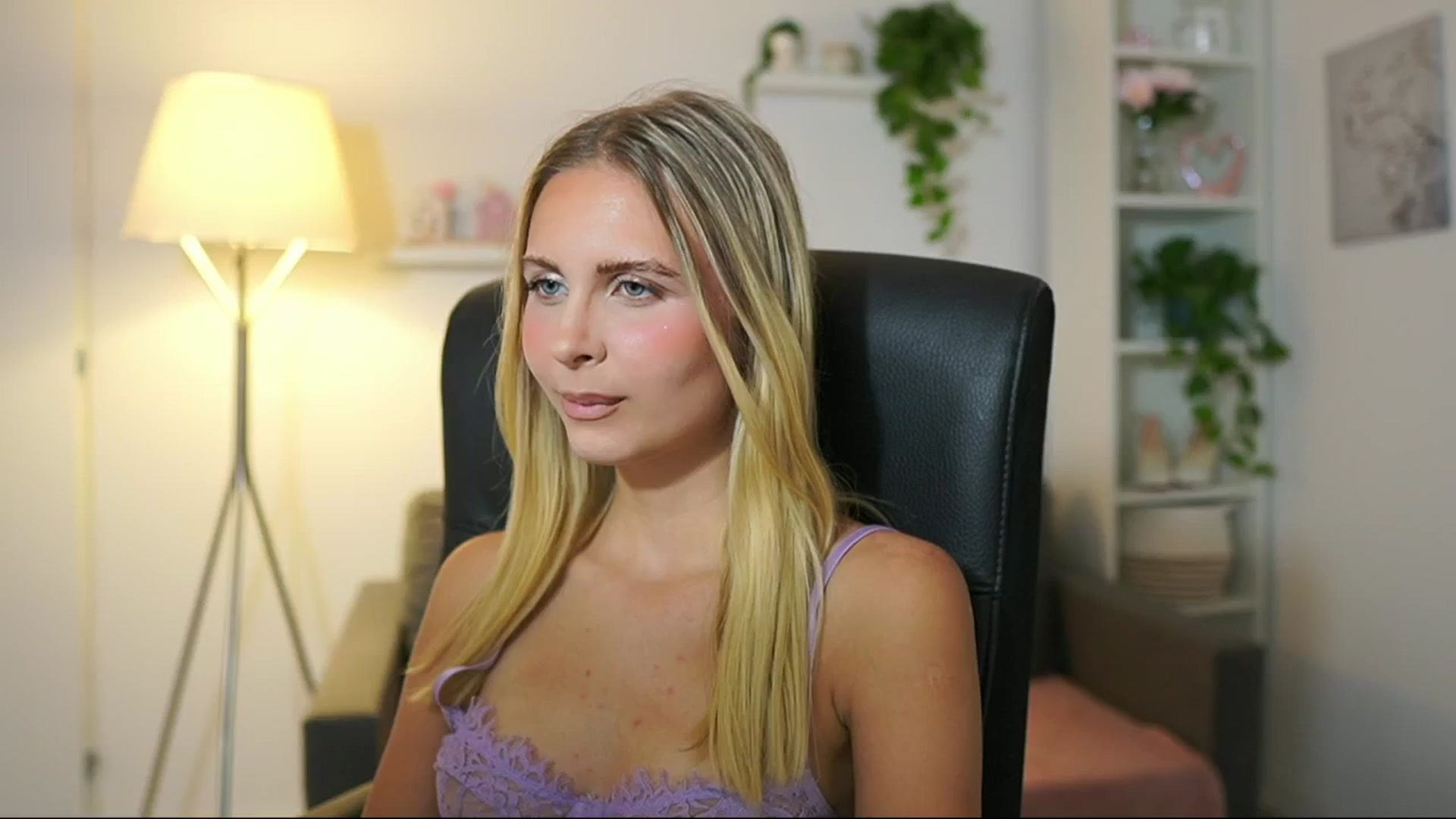 Gallery image thumbnail from Catecrago_'s myfreecams stream on, 07/31/2025, 11:04 image 13 of 20