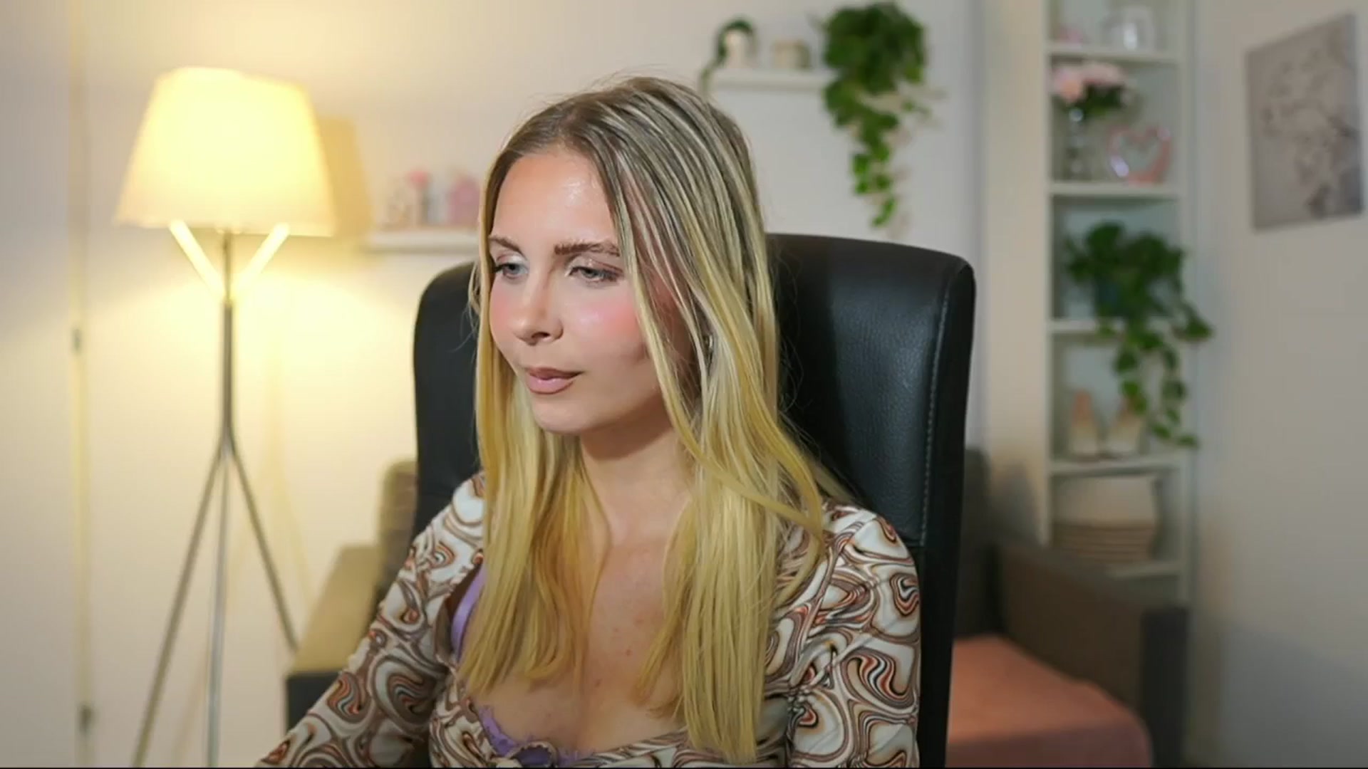 Gallery image thumbnail from Catecrago_'s myfreecams stream on, 07/31/2025, 11:04 image 5 of 20