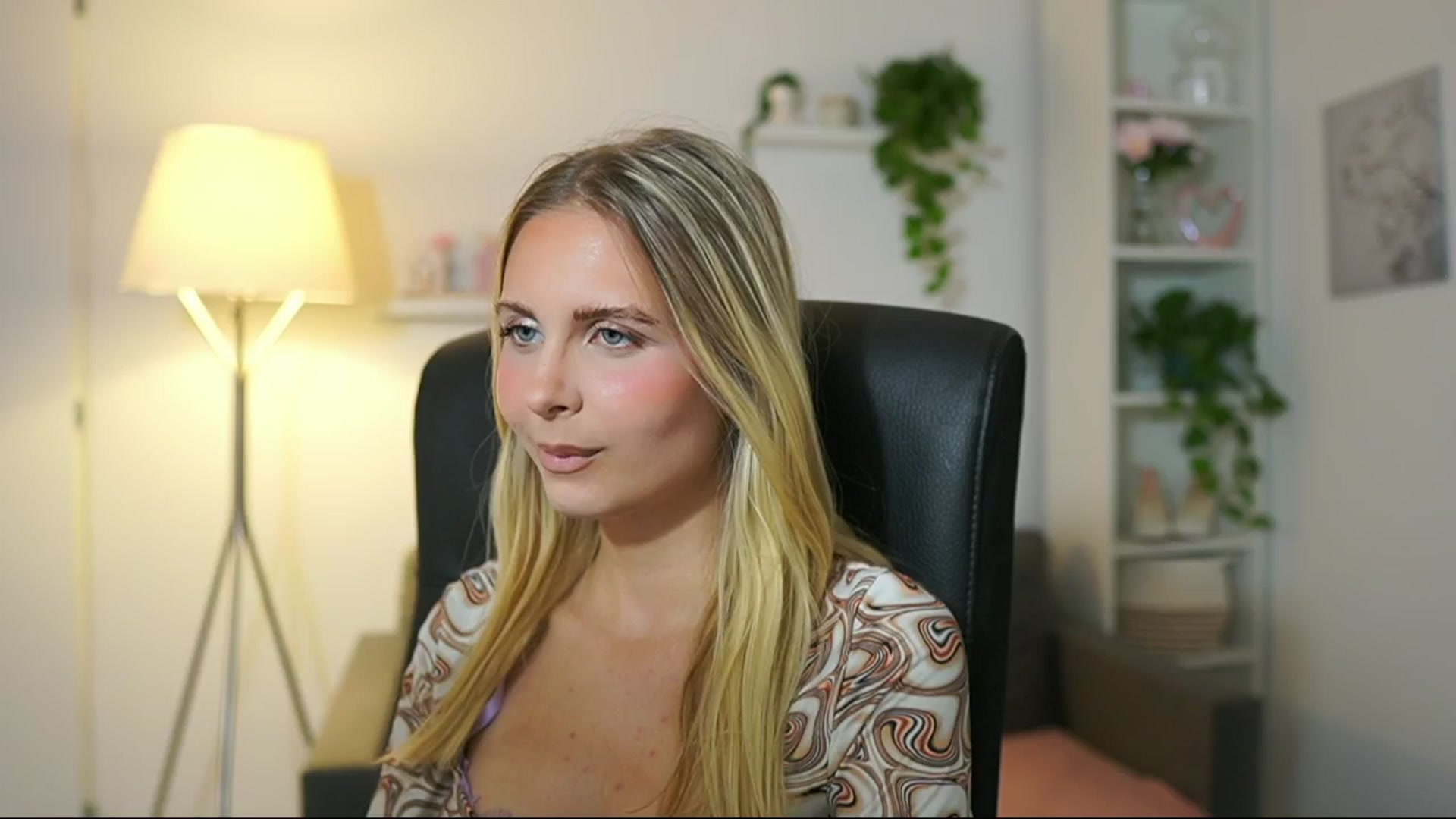 Gallery image thumbnail from Catecrago_'s myfreecams stream on, 07/31/2025, 11:47 image 6 of 20