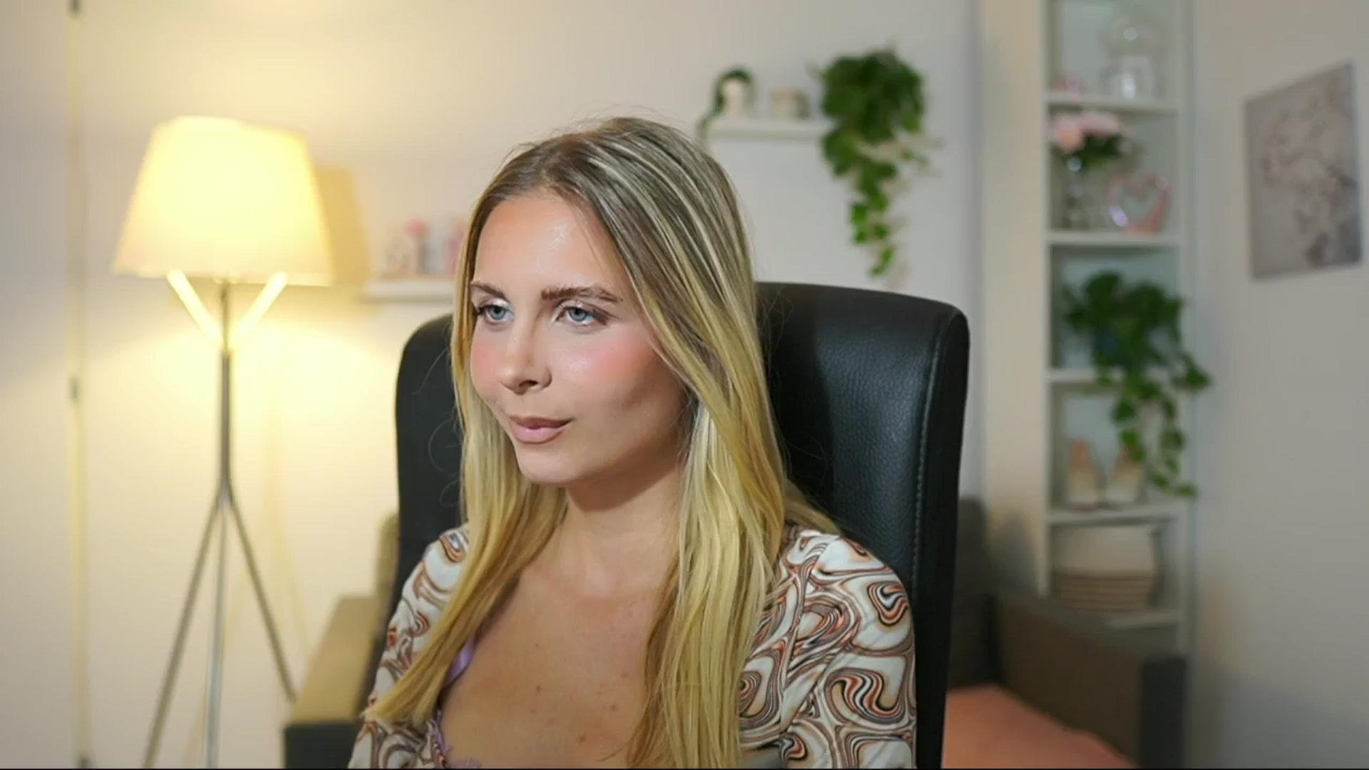 Gallery image thumbnail from Catecrago_'s myfreecams stream on, 07/31/2025, 11:47 image 4 of 20