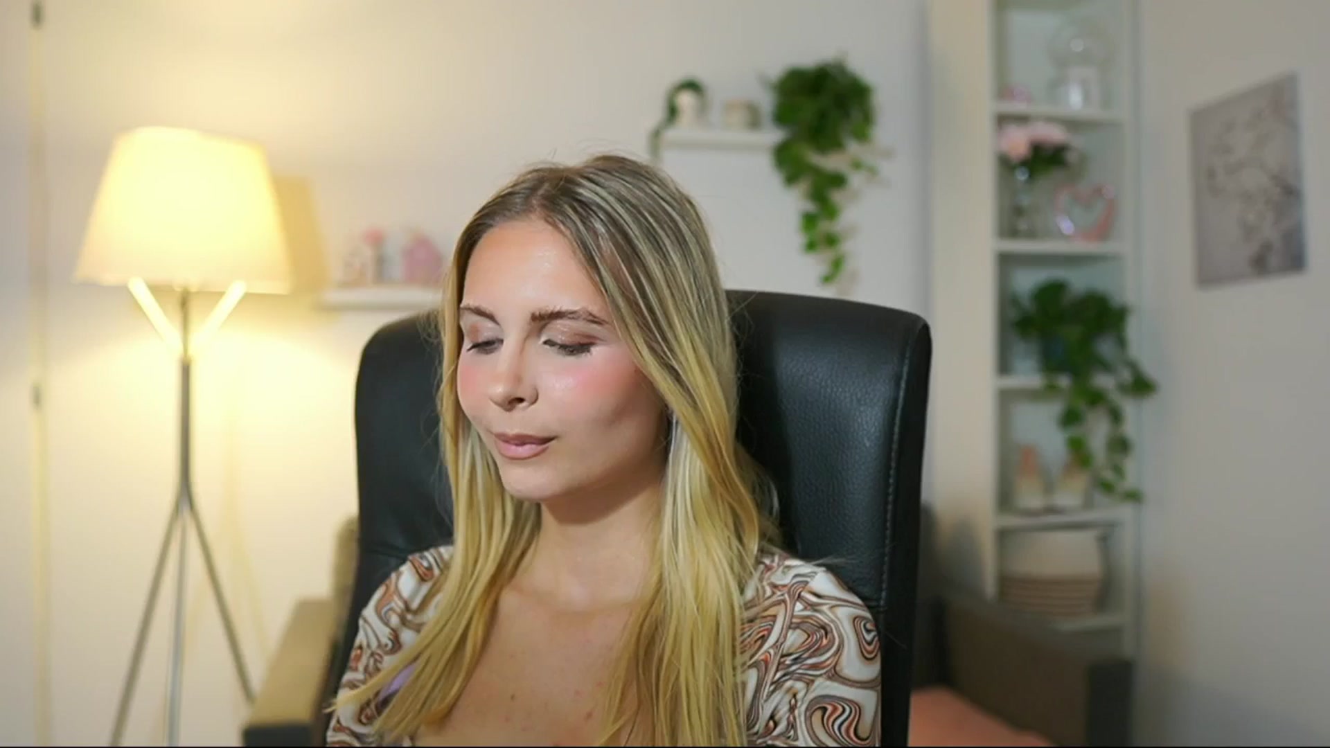 Gallery image thumbnail from Catecrago_'s myfreecams stream on, 07/31/2025, 12:48 image 14 of 20