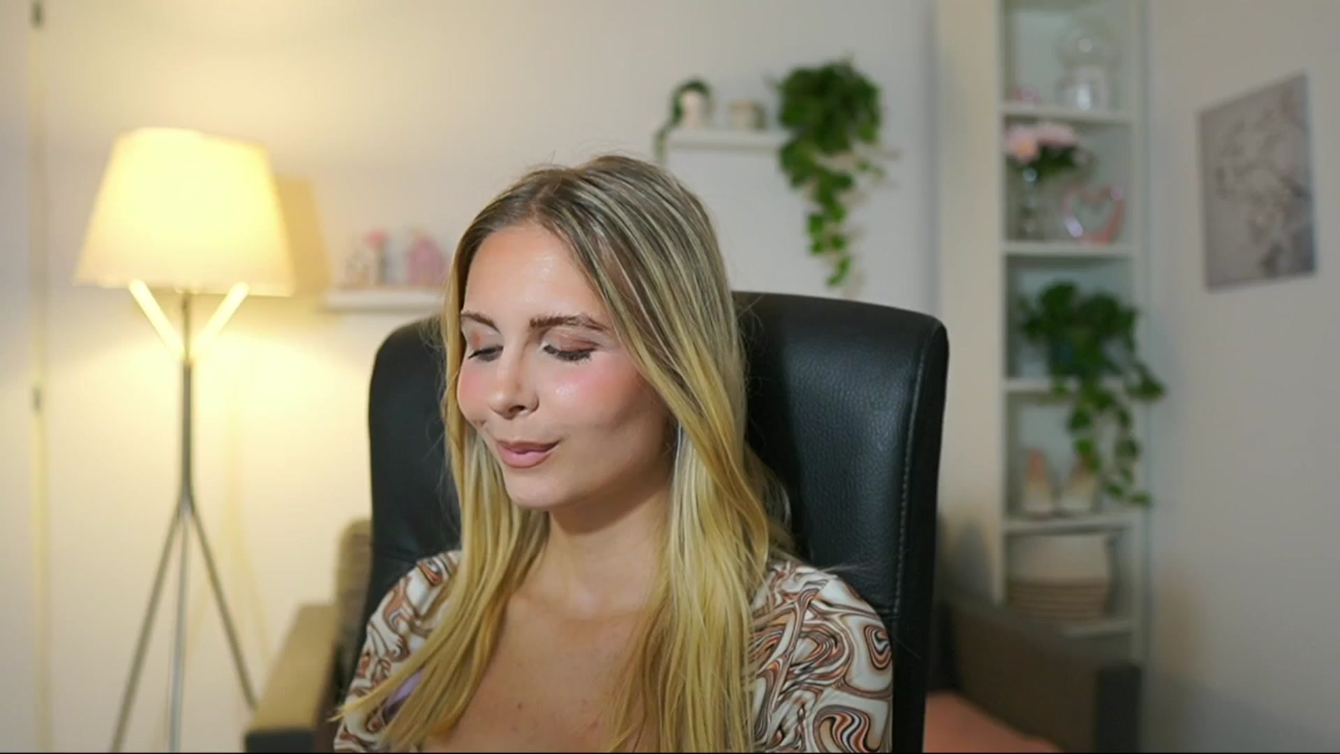 Gallery image thumbnail from Catecrago_'s myfreecams stream on, 07/31/2025, 12:48 image 15 of 20