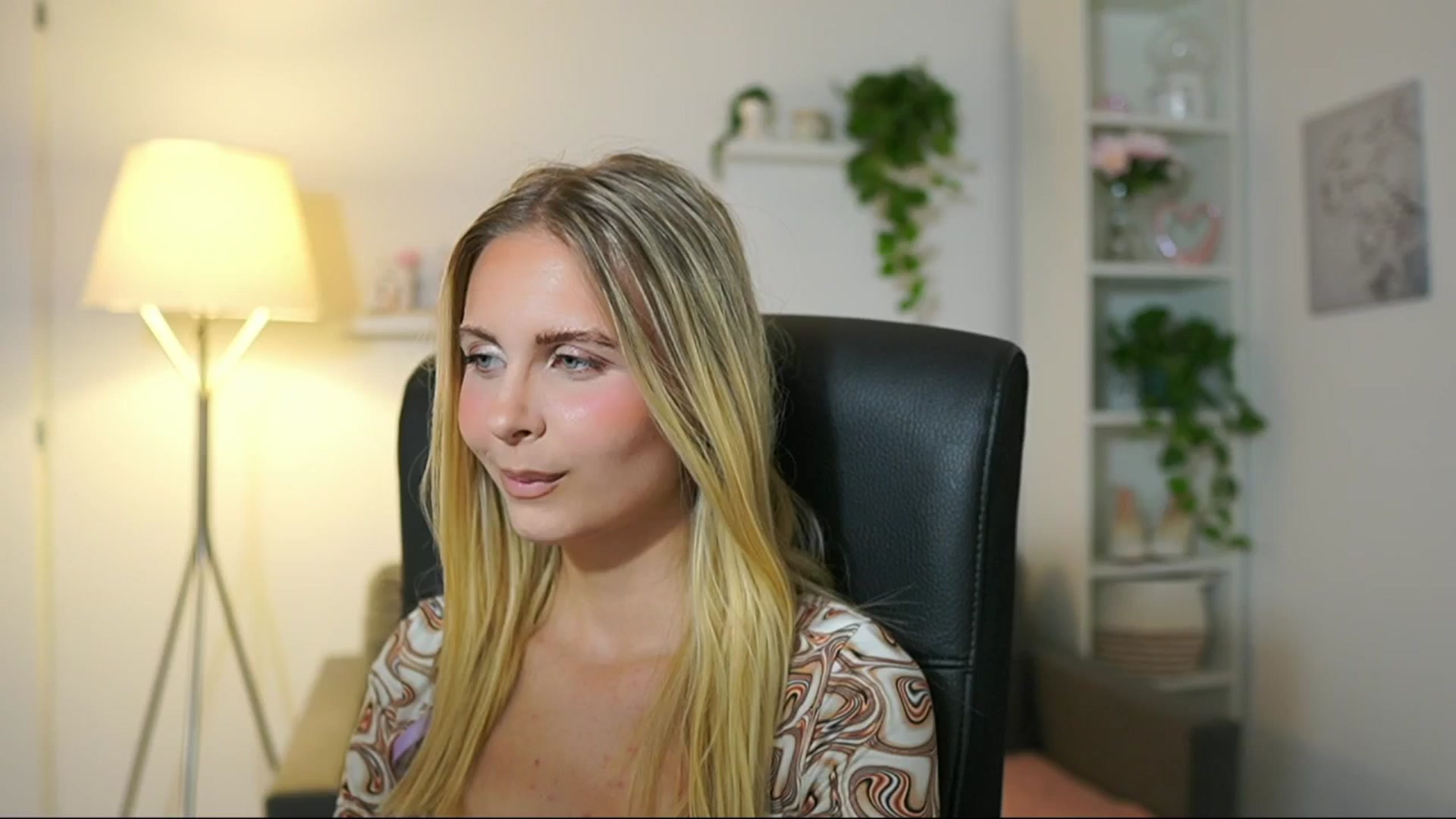 Gallery image thumbnail from Catecrago_'s myfreecams stream on, 07/31/2025, 12:48 image 1 of 20