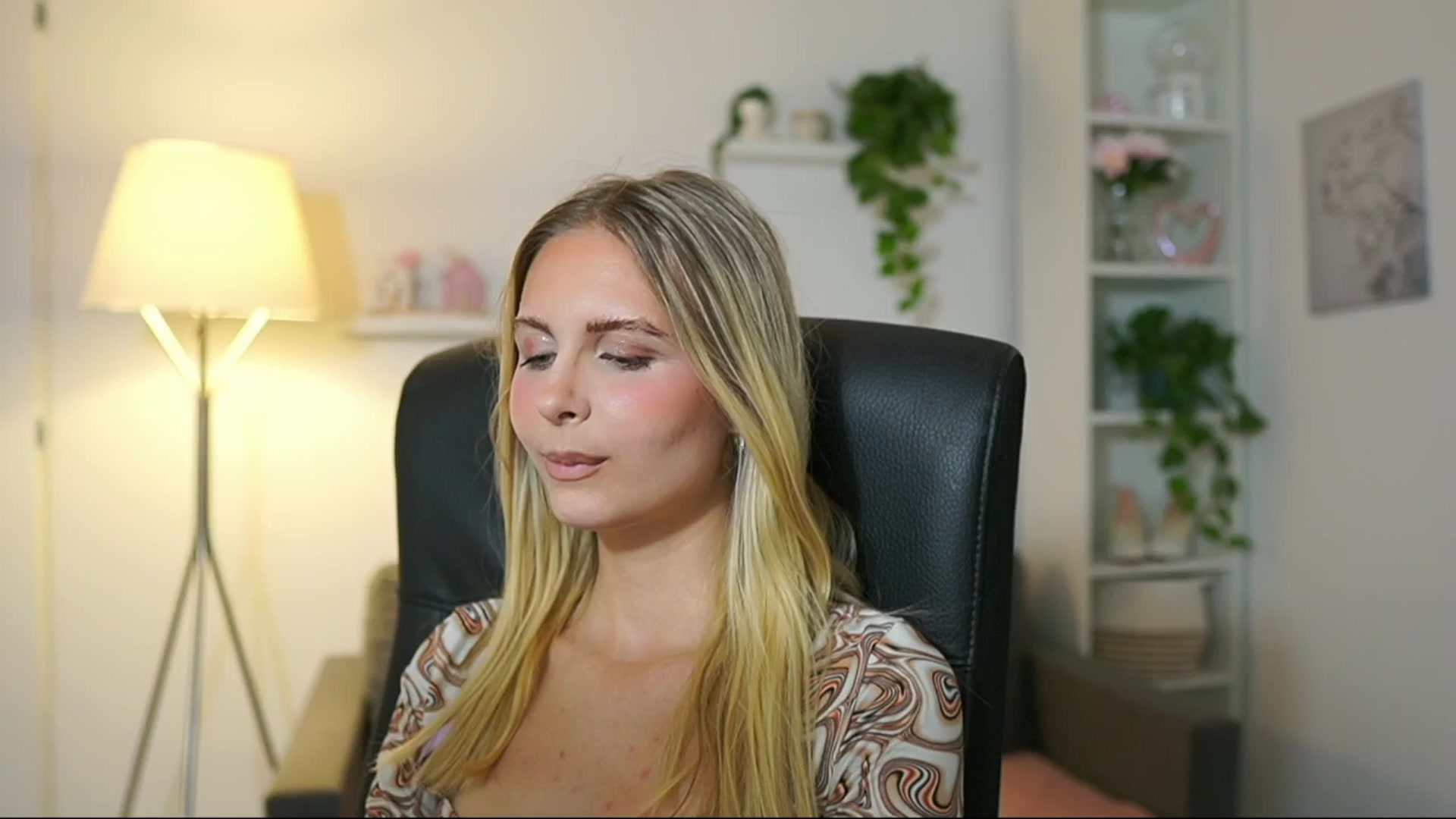 Gallery image thumbnail from Catecrago_'s myfreecams stream on, 07/31/2025, 12:48 image 10 of 20