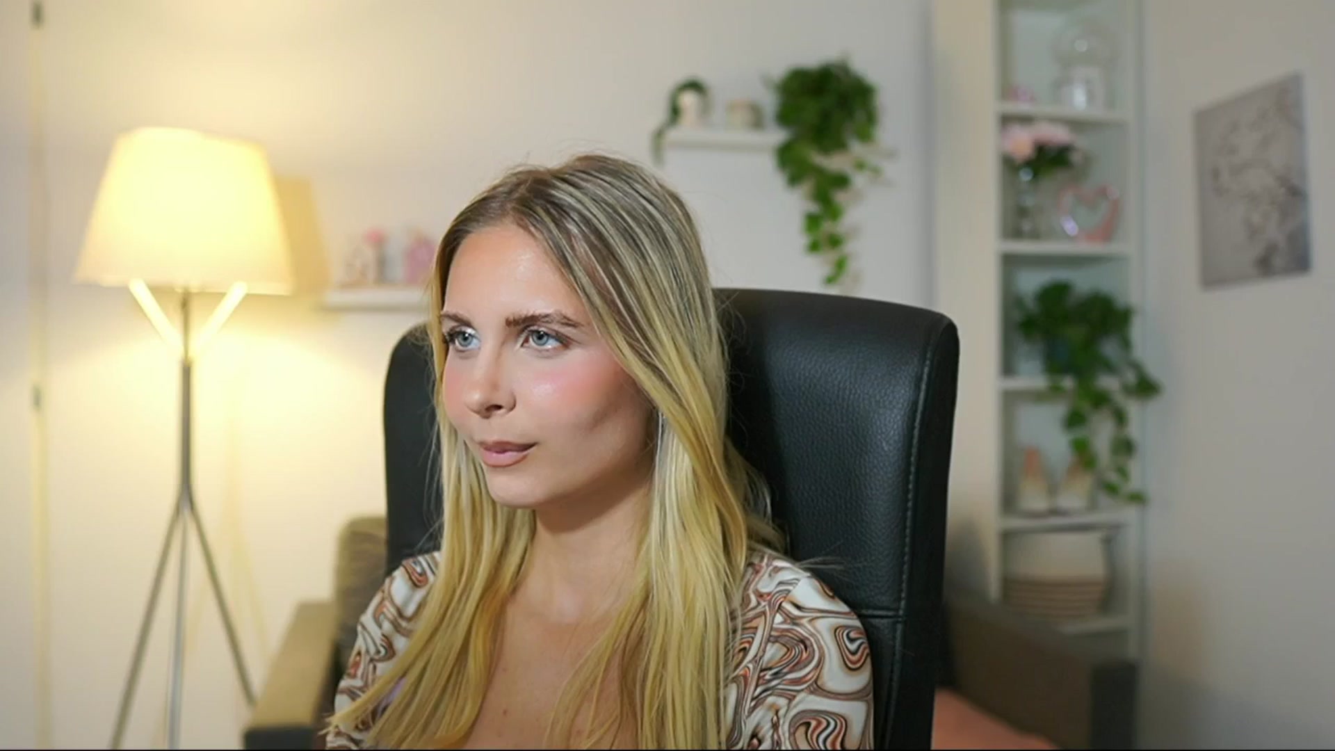 Gallery image thumbnail from Catecrago_'s myfreecams stream on, 07/31/2025, 12:48 image 6 of 20