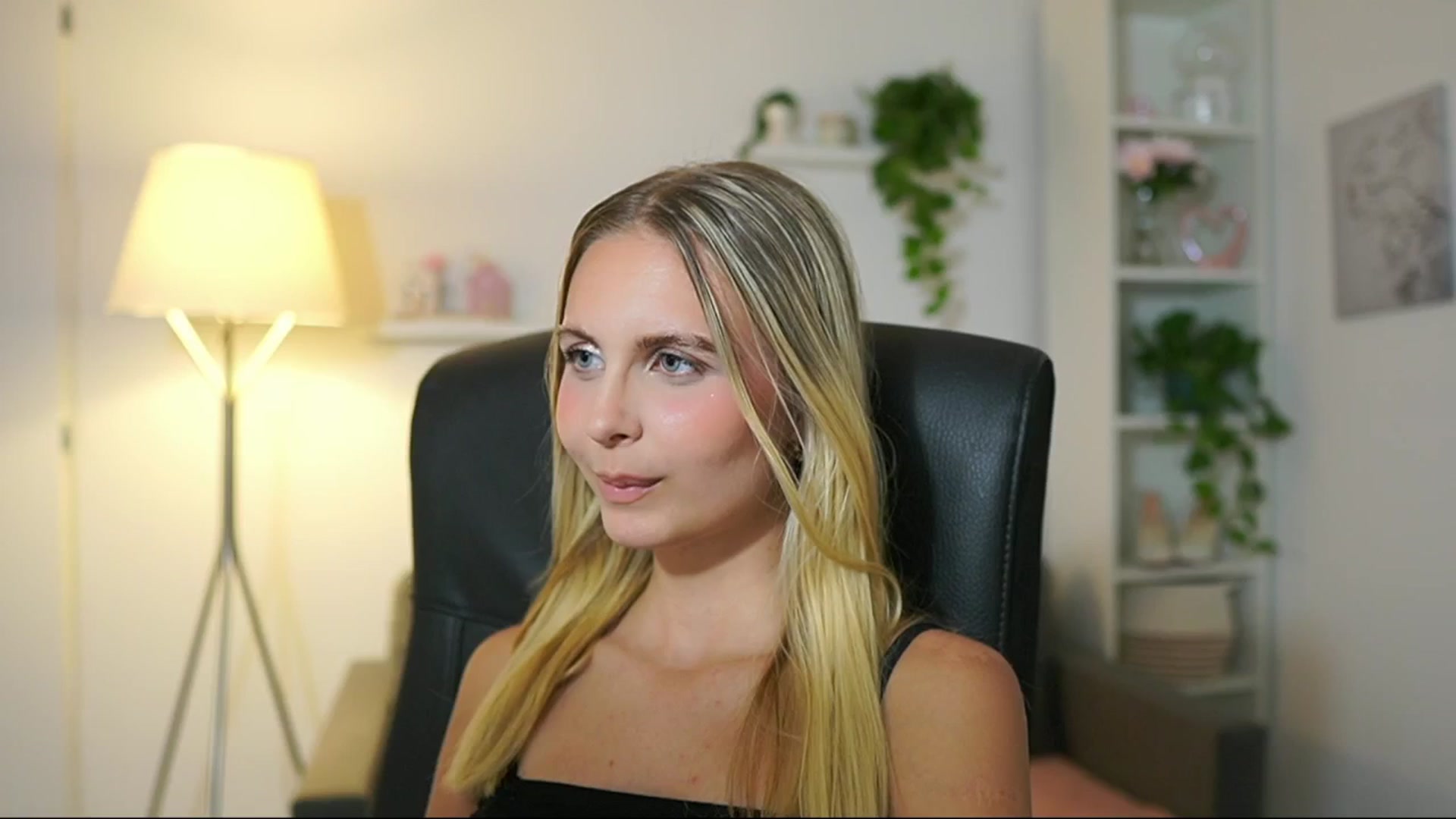 Gallery image thumbnail from Catecrago_'s myfreecams stream on, 08/01/2025, 14:41 image 7 of 20
