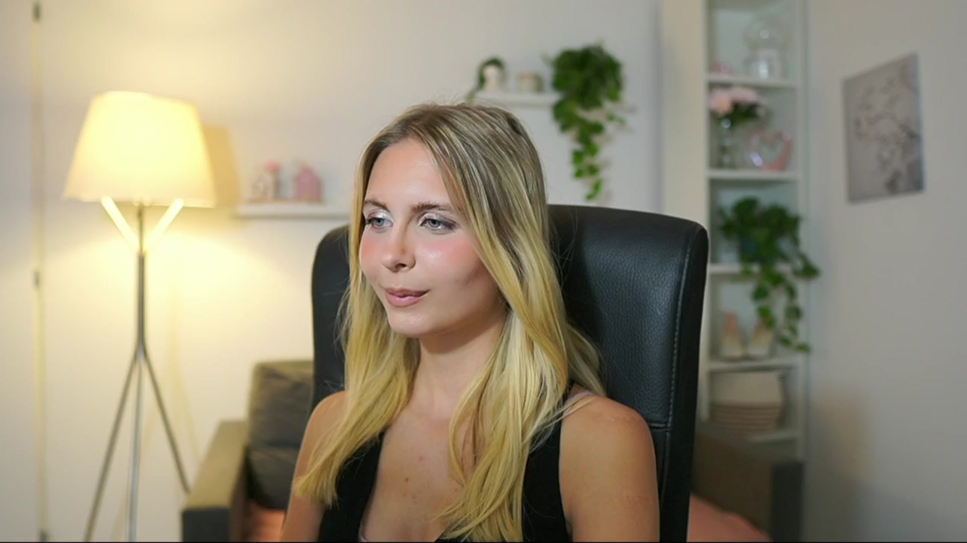 Gallery image thumbnail from Catecrago_'s myfreecams stream on, 08/02/2025, 12:46 image 20 of 20