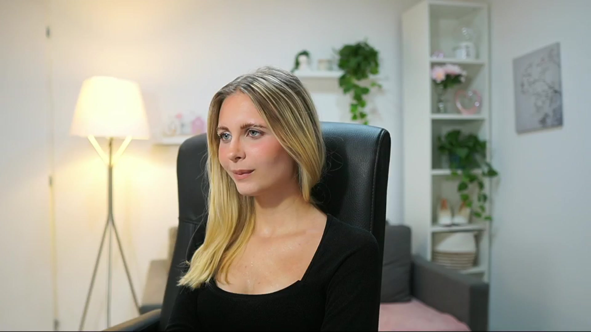 Gallery image thumbnail from Catecrago_'s myfreecams stream on, 08/05/2025, 09:53 image 18 of 20