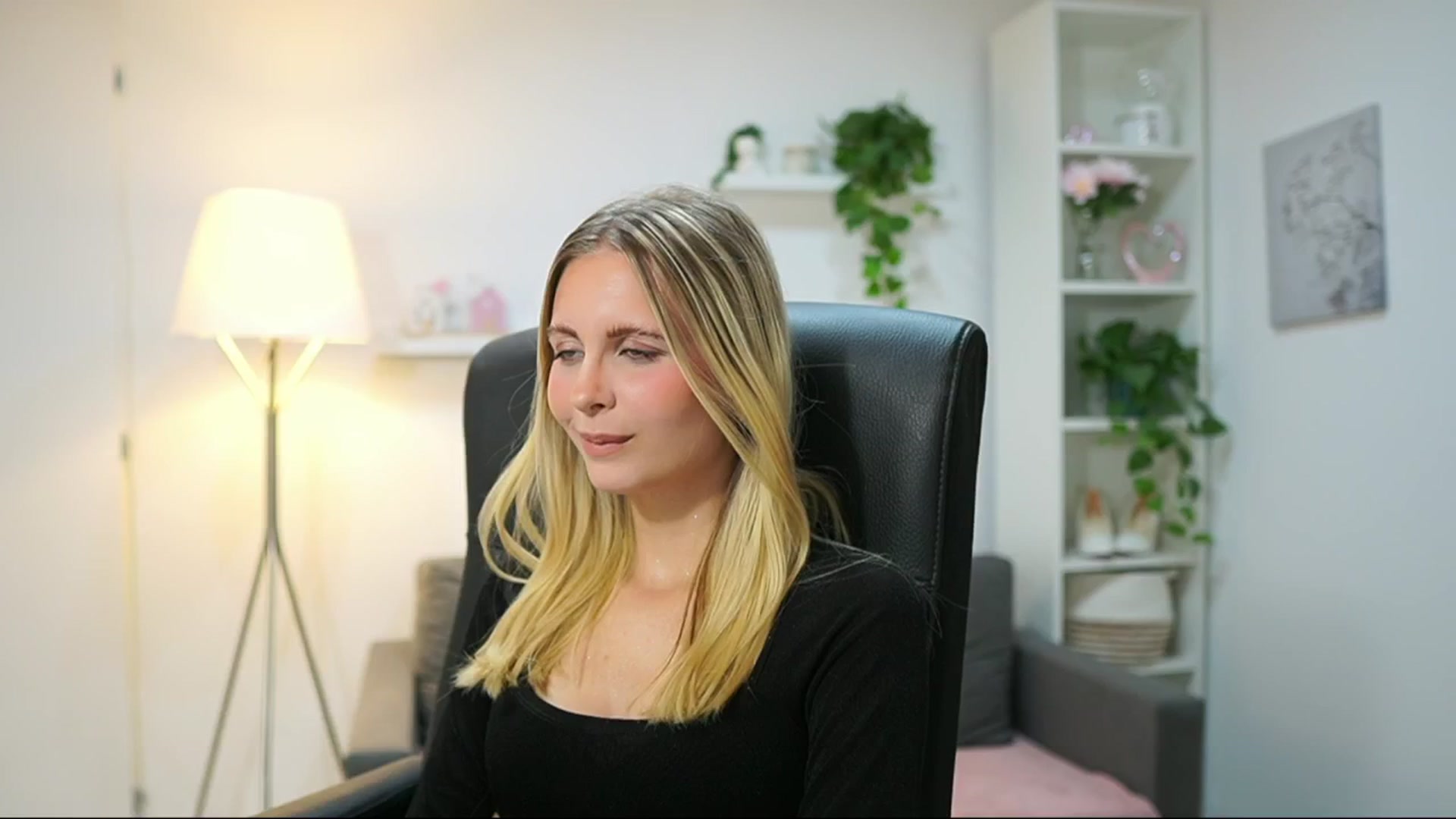 Gallery image thumbnail from Catecrago_'s myfreecams stream on, 08/05/2025, 09:53 image 11 of 20