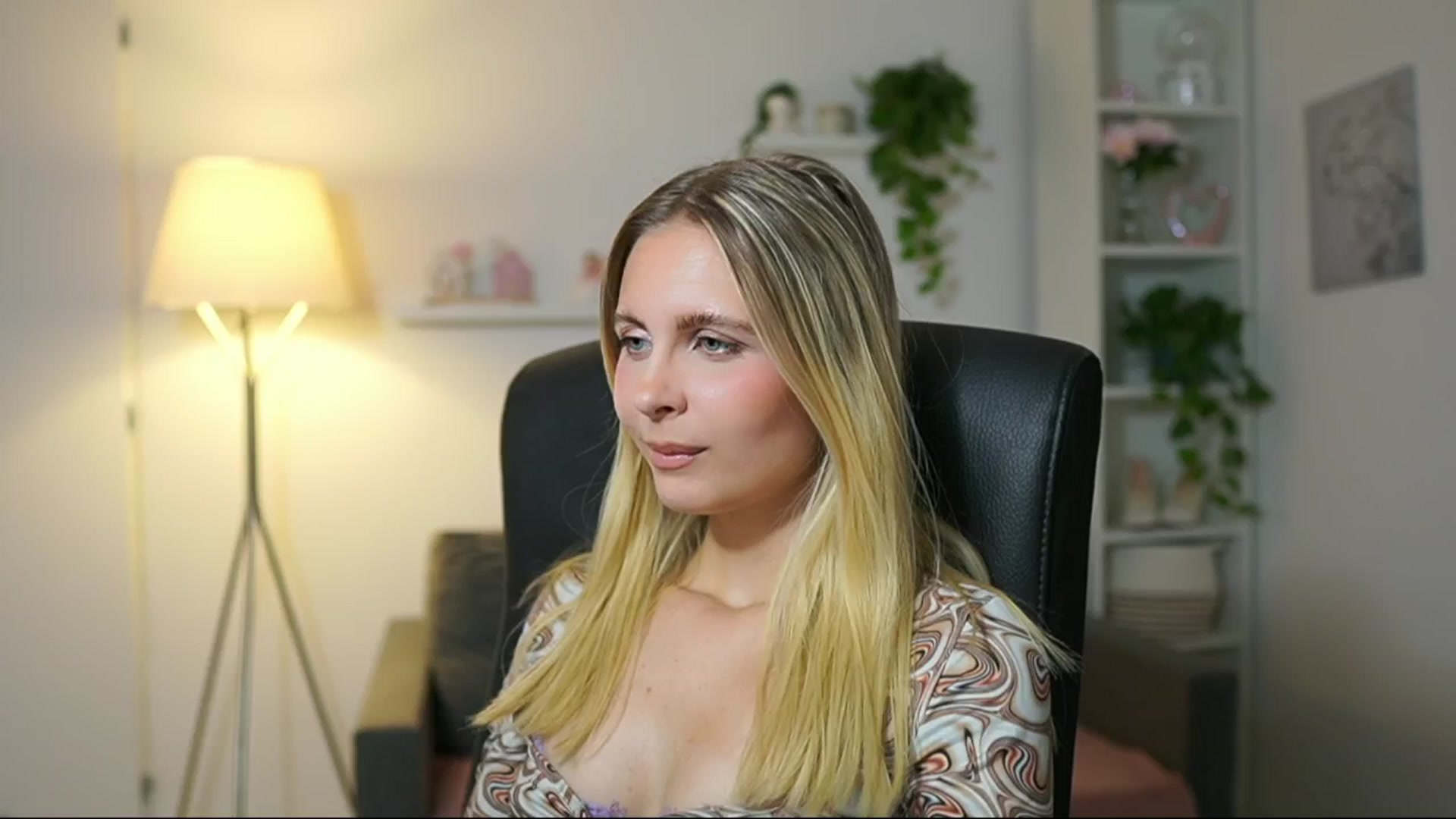 Gallery image thumbnail from Catecrago_'s myfreecams stream on, 08/06/2025, 09:05 image 9 of 20