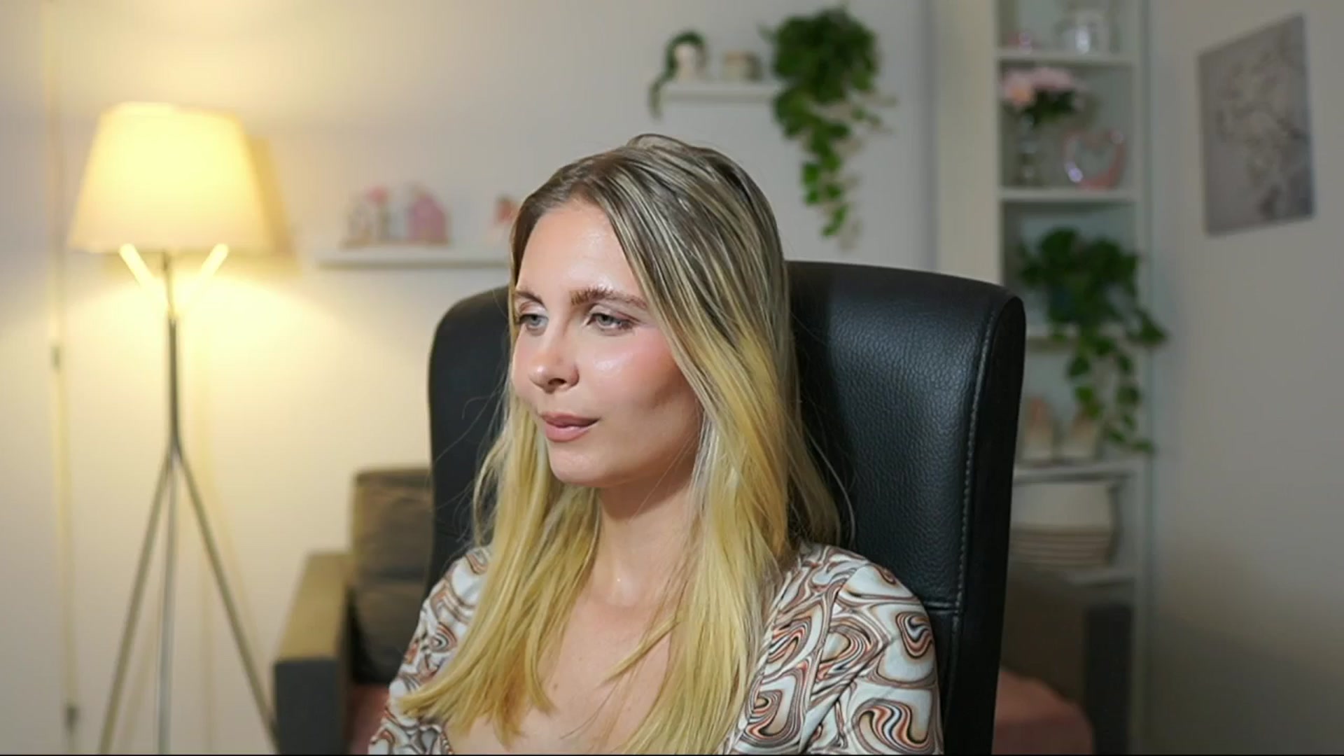 Gallery image thumbnail from Catecrago_'s myfreecams stream on, 08/06/2025, 12:59 image 14 of 20