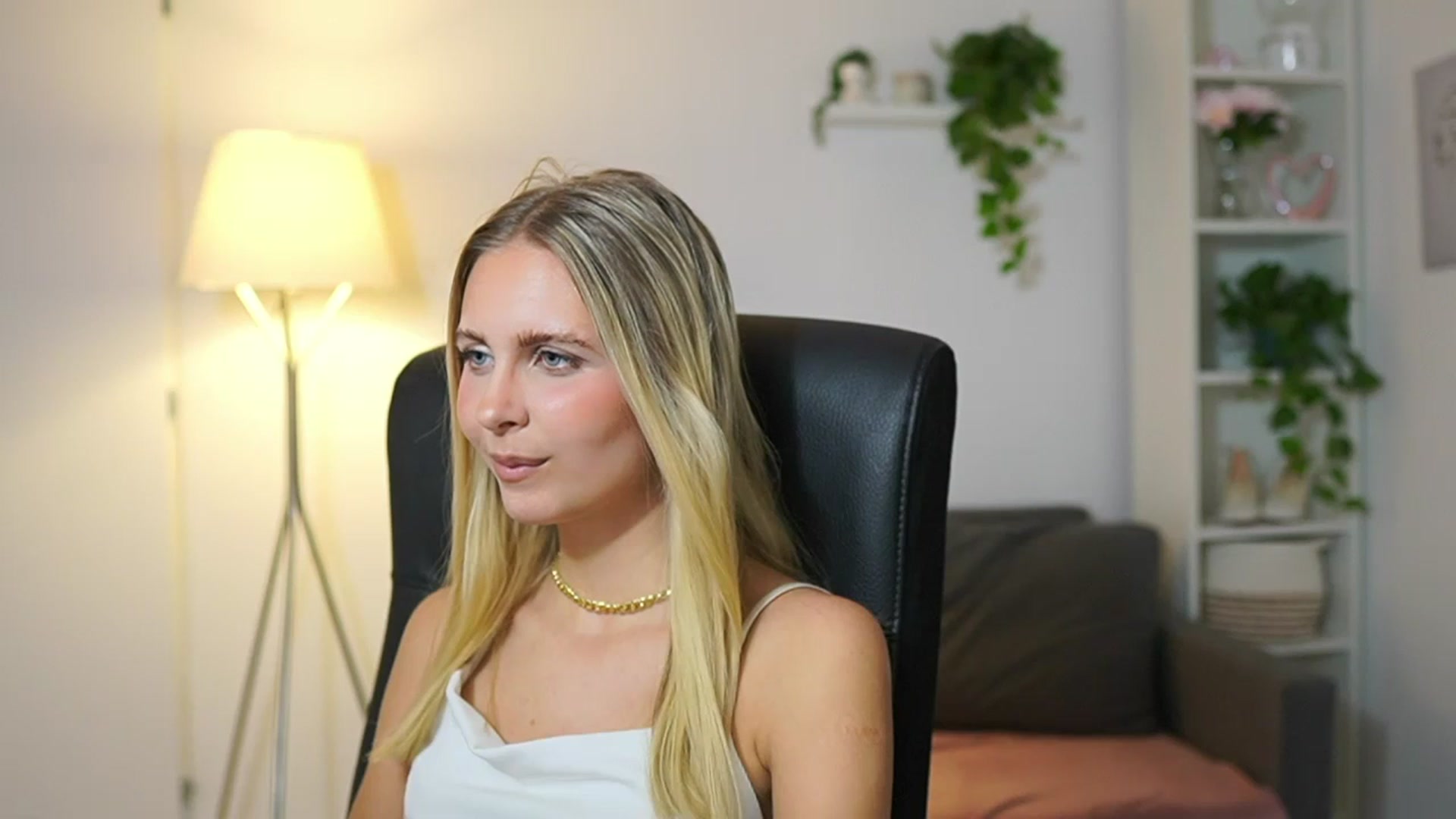 Gallery image thumbnail from Catecrago_'s myfreecams stream on, 08/08/2025, 11:35 image 18 of 20