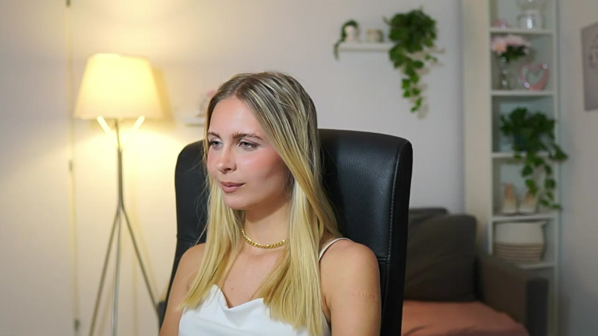 Gallery image thumbnail from Catecrago_'s myfreecams stream on, 08/08/2025, 11:35 image 3 of 20