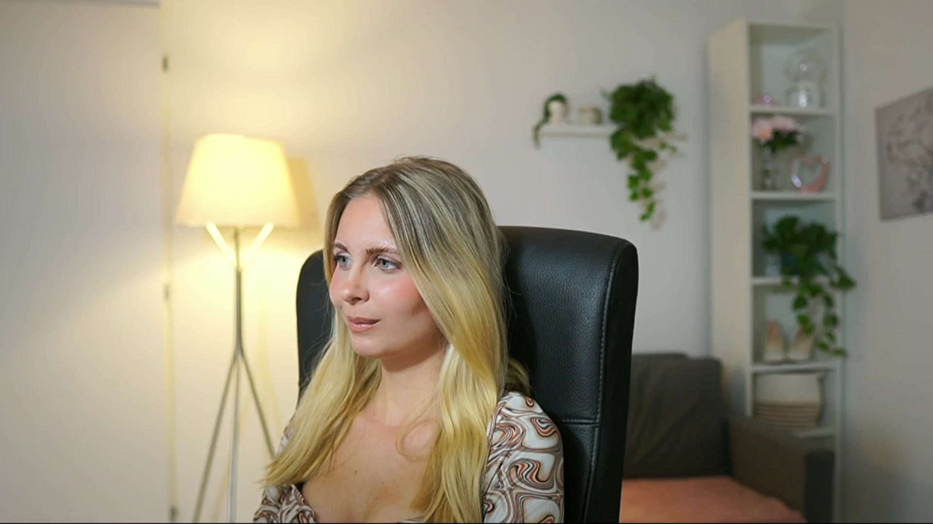 Gallery image thumbnail from Catecrago_'s myfreecams stream on, 08/13/2025, 12:06 image 1 of 20