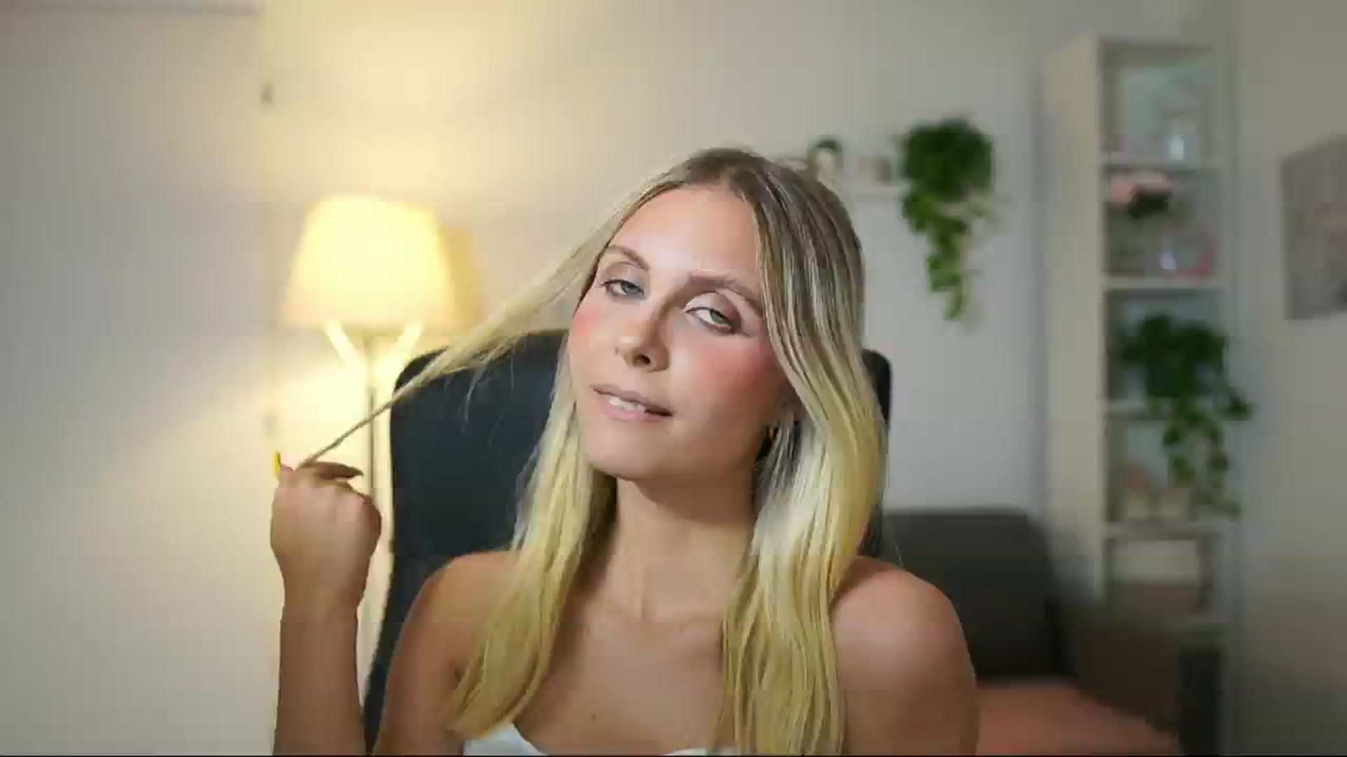 Gallery image thumbnail from Catecrago_'s myfreecams stream on, 08/14/2025, 11:53 image 2 of 20