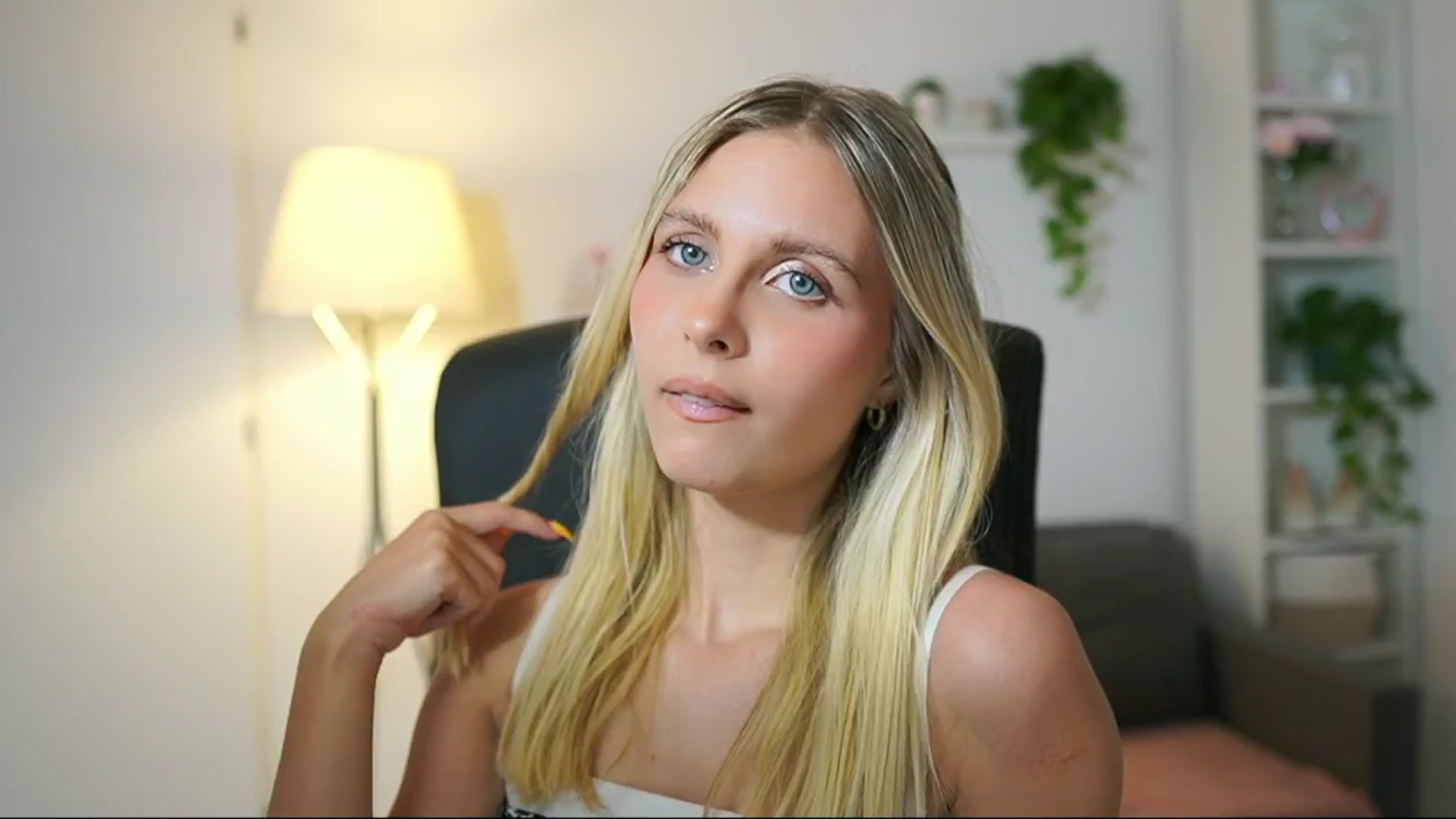 Gallery image thumbnail from Catecrago_'s myfreecams stream on, 08/20/2025, 12:50 image 1 of 20