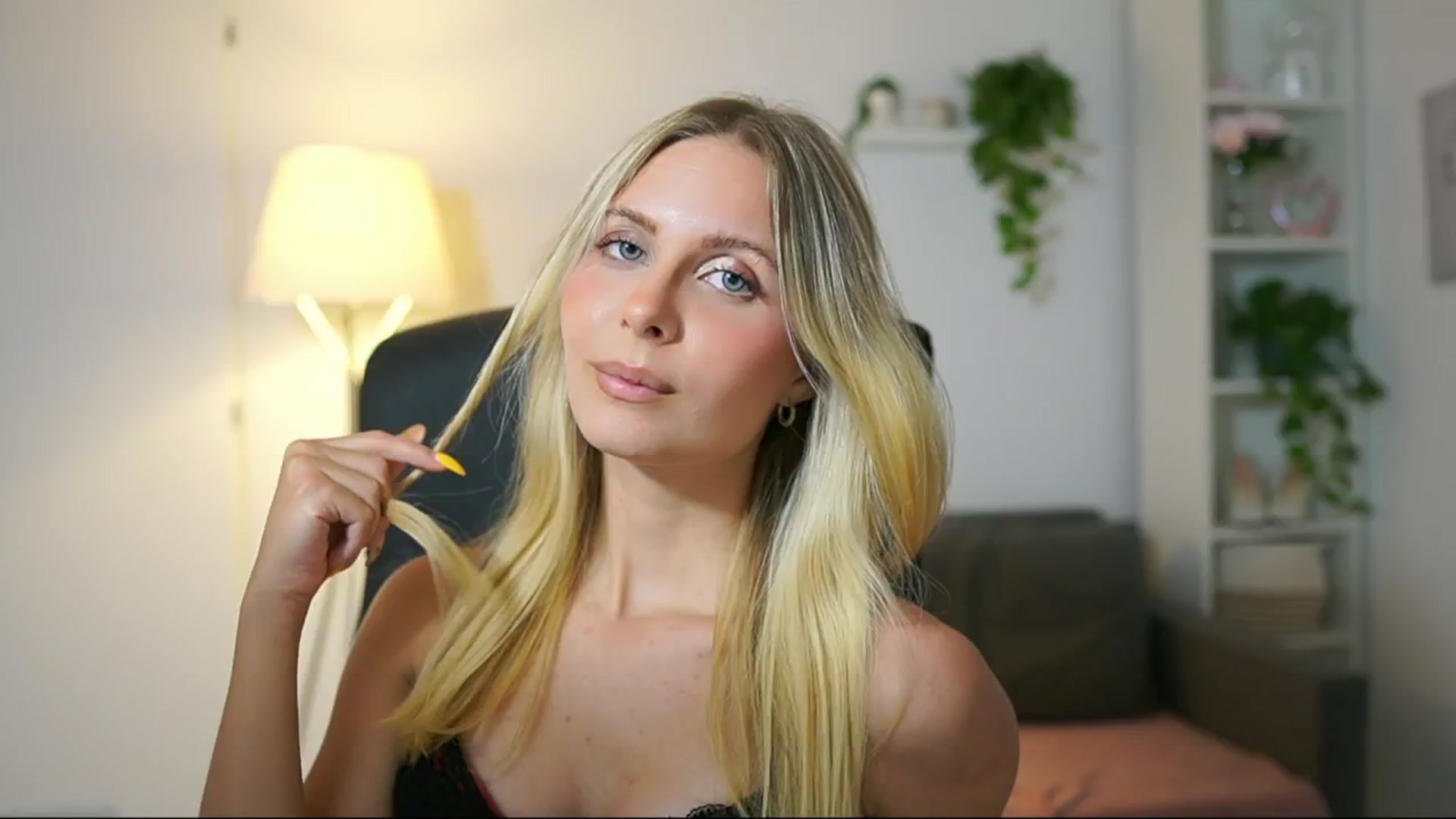 Gallery image thumbnail from Catecrago_'s myfreecams stream on, 08/21/2025, 17:17 image 16 of 20