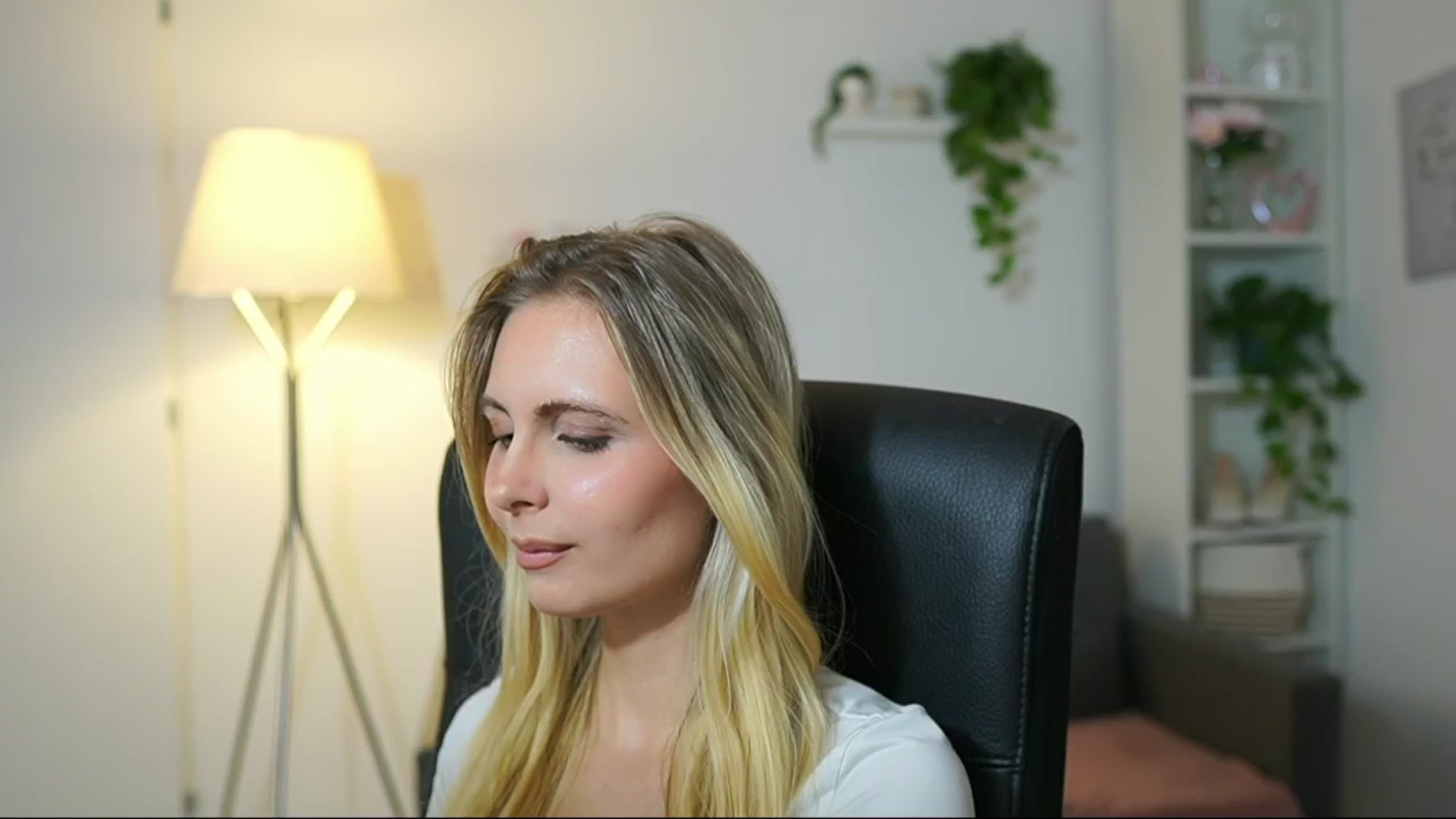 Gallery image thumbnail from Catecrago_'s myfreecams stream on, 08/29/2025, 11:25 image 3 of 20