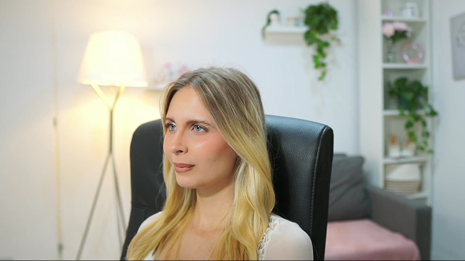 Gallery image thumbnail from Catecrago_'s myfreecams stream on, 09/01/2025, 17:55 image 4 of 20
