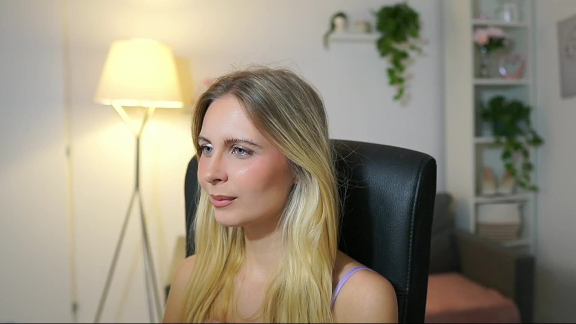 Gallery image thumbnail from Catecrago_'s myfreecams stream on, 09/02/2025, 08:58 image 2 of 20