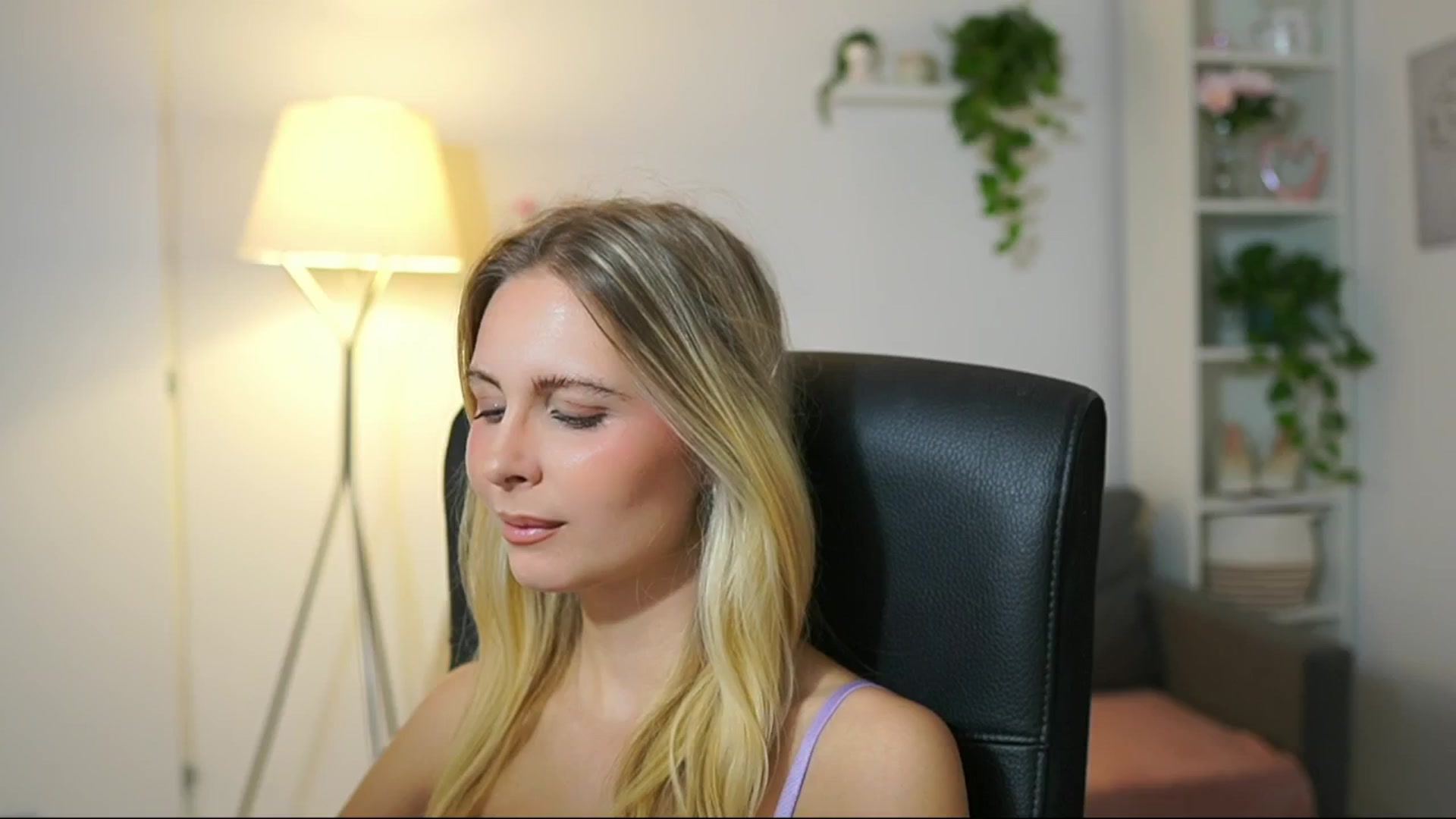 Gallery image thumbnail from Catecrago_'s myfreecams stream on, 09/02/2025, 08:58 image 19 of 20