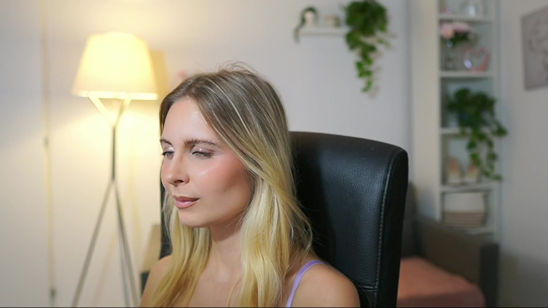 Gallery image thumbnail from Catecrago_'s myfreecams stream on, 09/02/2025, 11:55 image 17 of 20