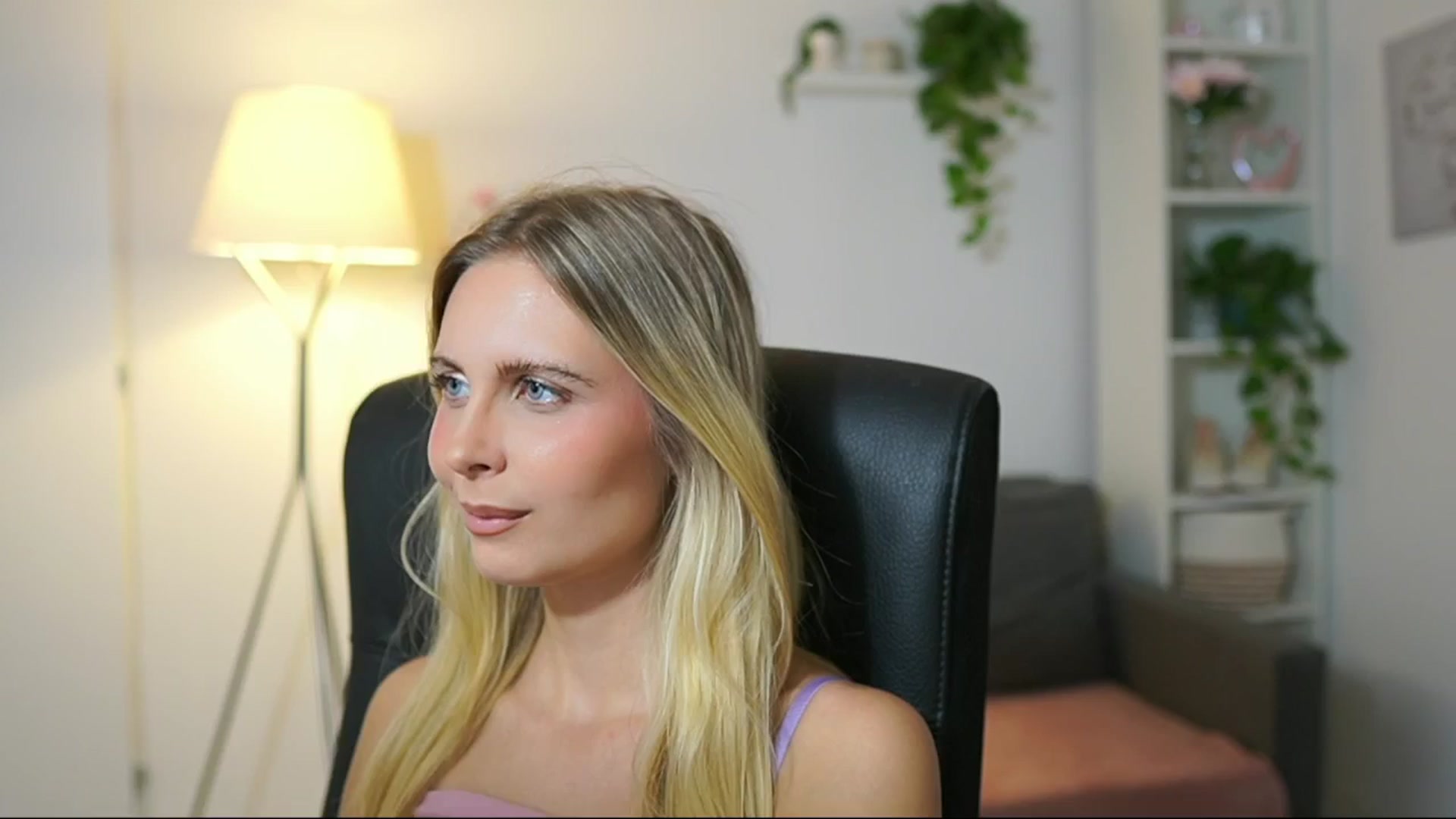 Gallery image thumbnail from Catecrago_'s myfreecams stream on, 09/02/2025, 11:55 image 1 of 20