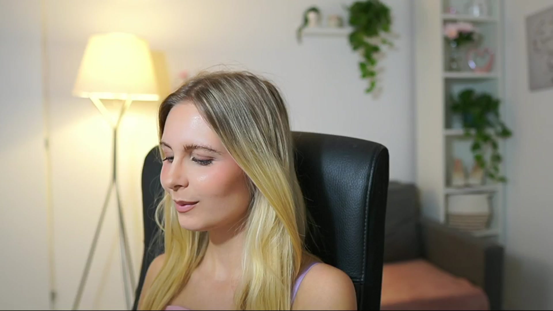 Gallery image thumbnail from Catecrago_'s myfreecams stream on, 09/02/2025, 11:55 image 4 of 20