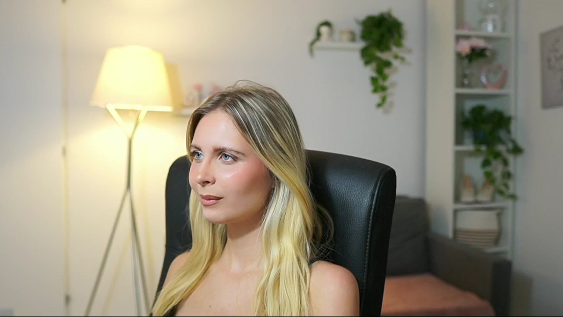 Gallery image thumbnail from Catecrago_'s myfreecams stream on, 09/03/2025, 12:54 image 5 of 20