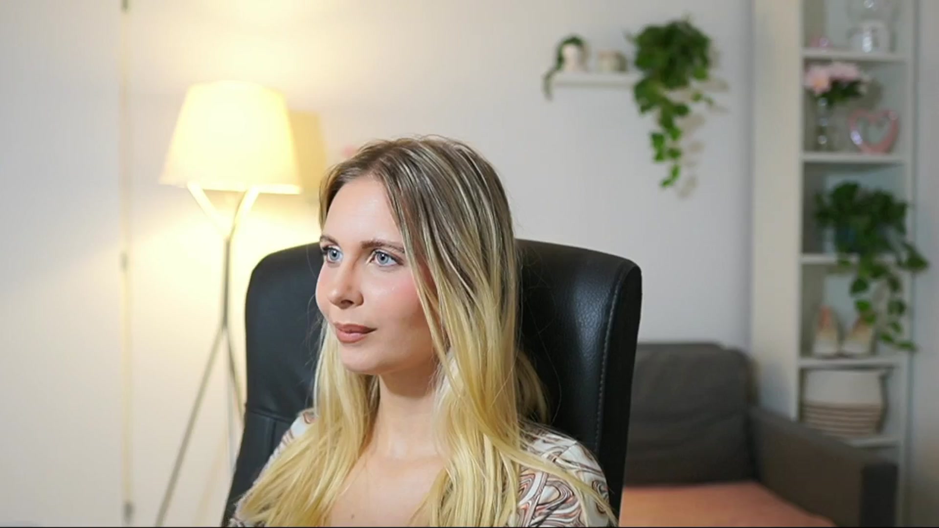 Gallery image thumbnail from Catecrago_'s myfreecams stream on, 09/04/2025, 15:02 image 9 of 20