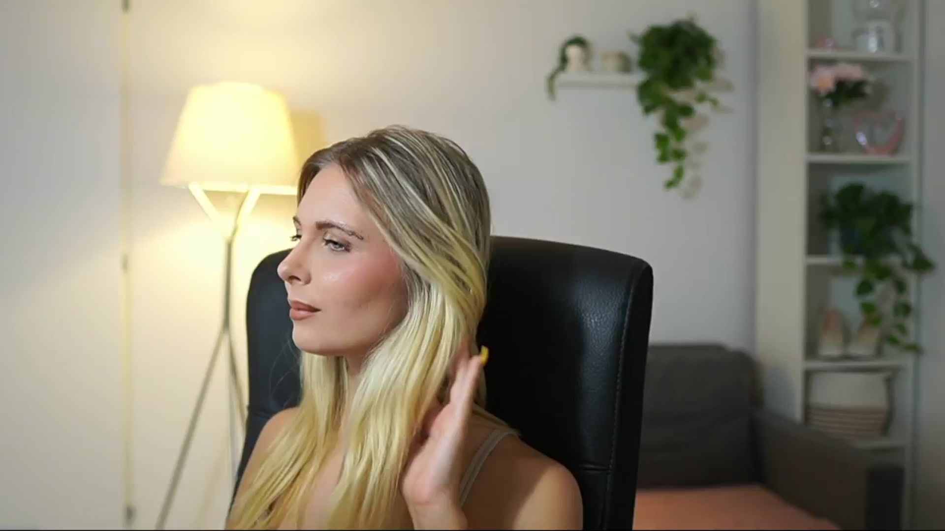Gallery image thumbnail from Catecrago_'s myfreecams stream on, 09/04/2025, 16:19 image 10 of 20