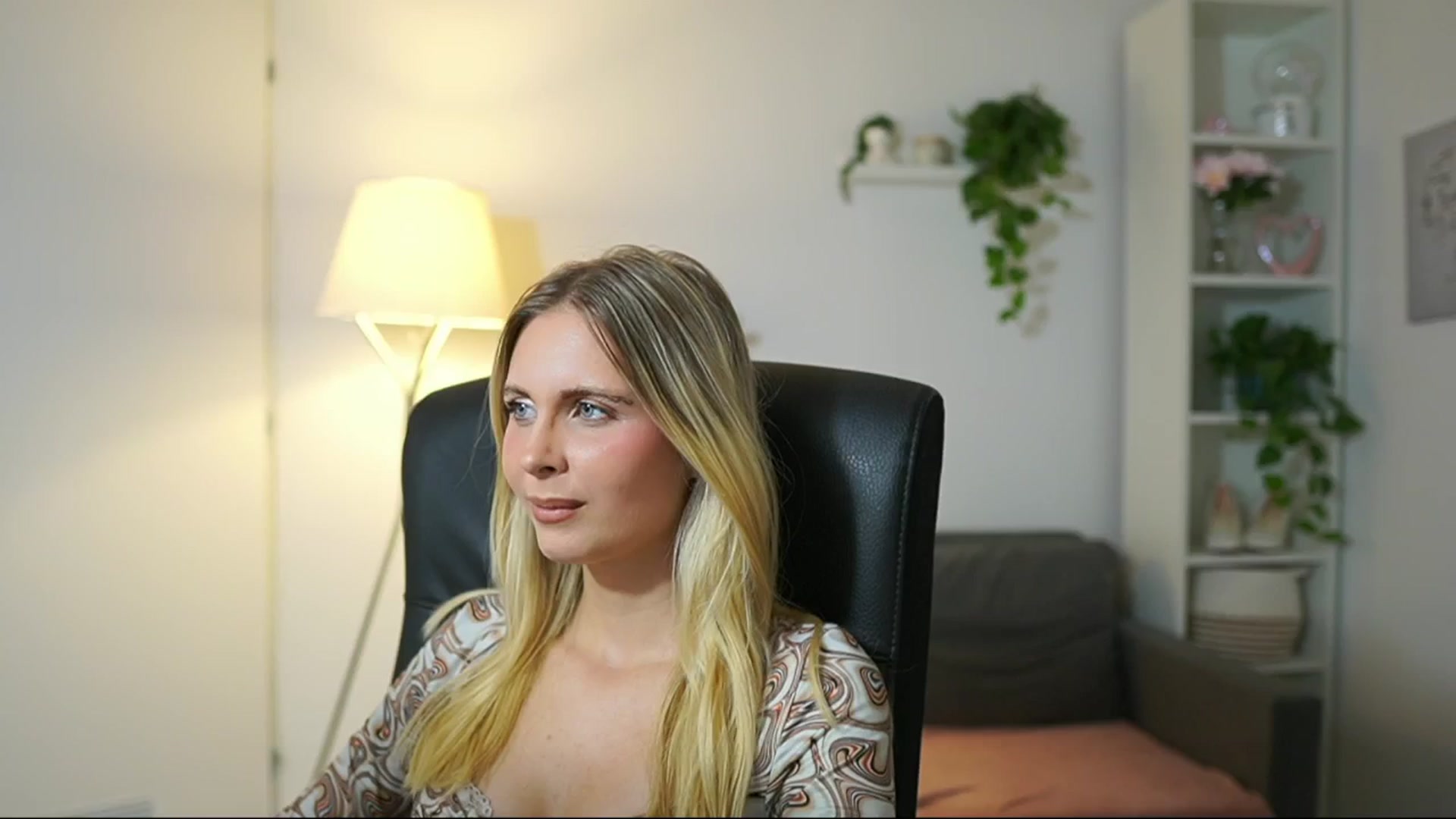 Gallery image thumbnail from Catecrago_'s myfreecams stream on, 09/04/2025, 17:52 image 2 of 20