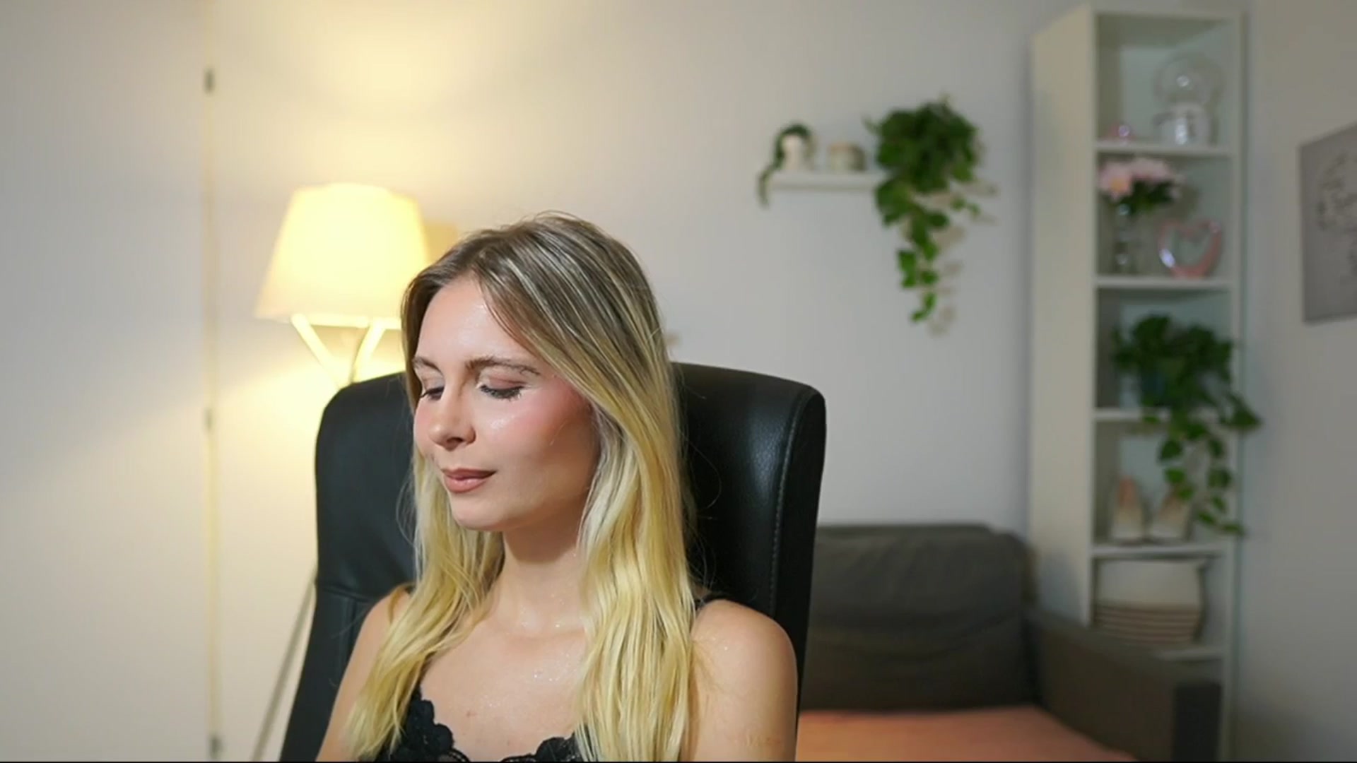 Gallery image thumbnail from Catecrago_'s myfreecams stream on, 09/05/2025, 08:57 image 3 of 20