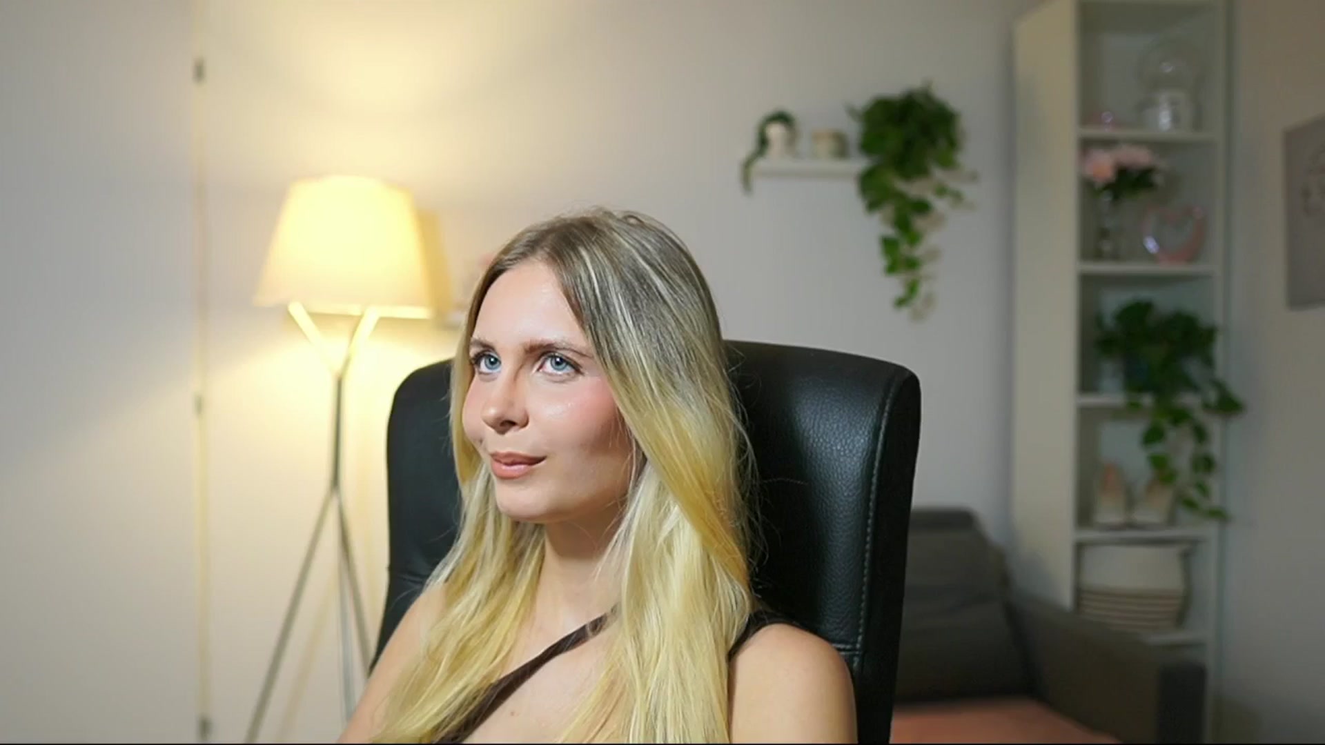 Gallery image thumbnail from Catecrago_'s myfreecams stream on, 09/08/2025, 14:32 image 6 of 20