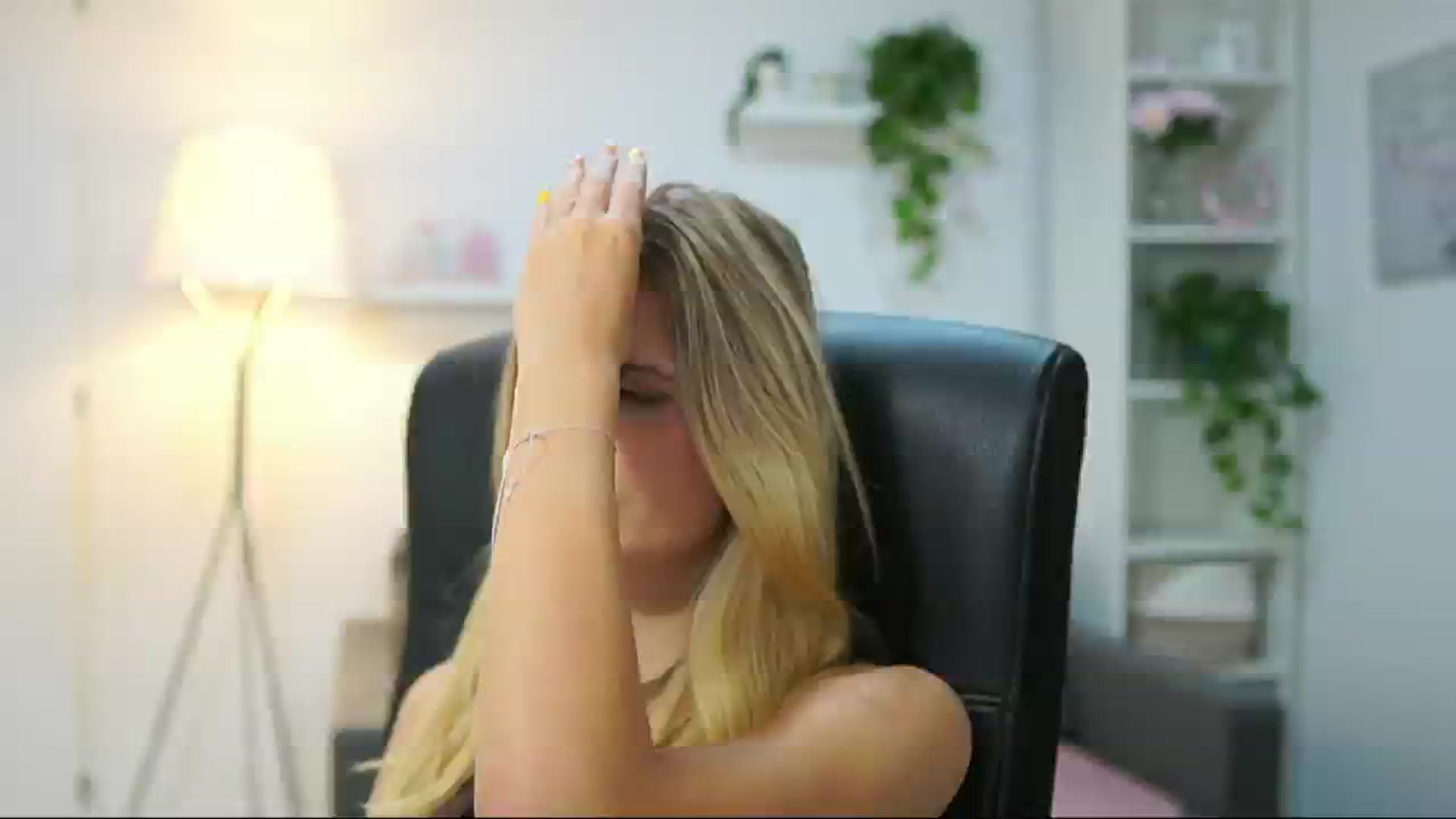 Gallery image thumbnail from Catecrago_'s myfreecams stream on, 09/17/2025, 14:56 image 17 of 20