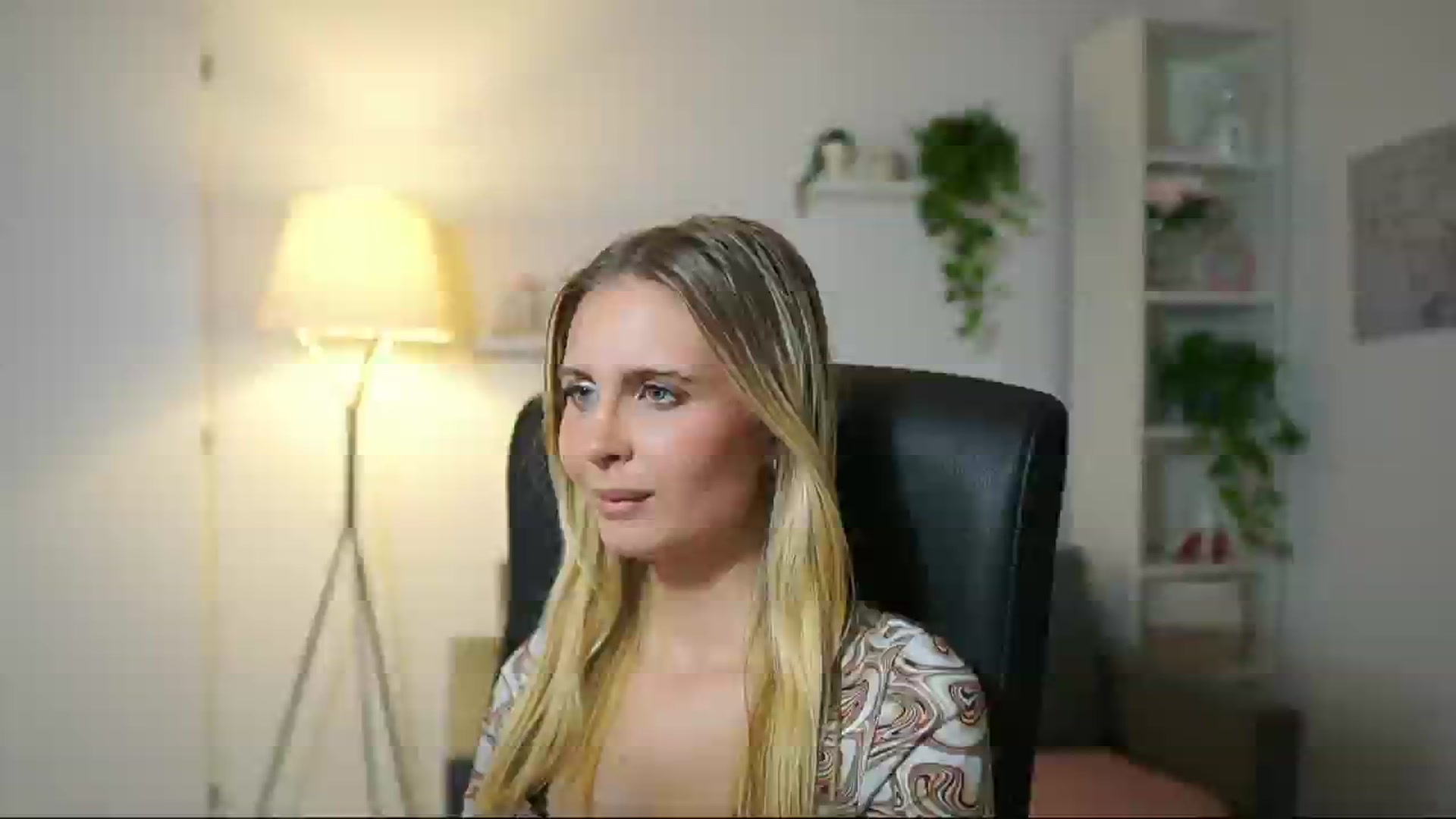 Gallery image thumbnail from Catecrago_'s myfreecams stream on, 09/23/2025, 15:58 image 3 of 20